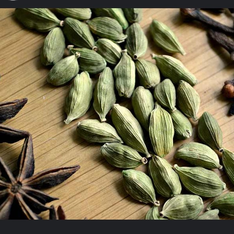 هل سبز ممتاز عطاری کوچه باغ درشت و معطر 25 گرم