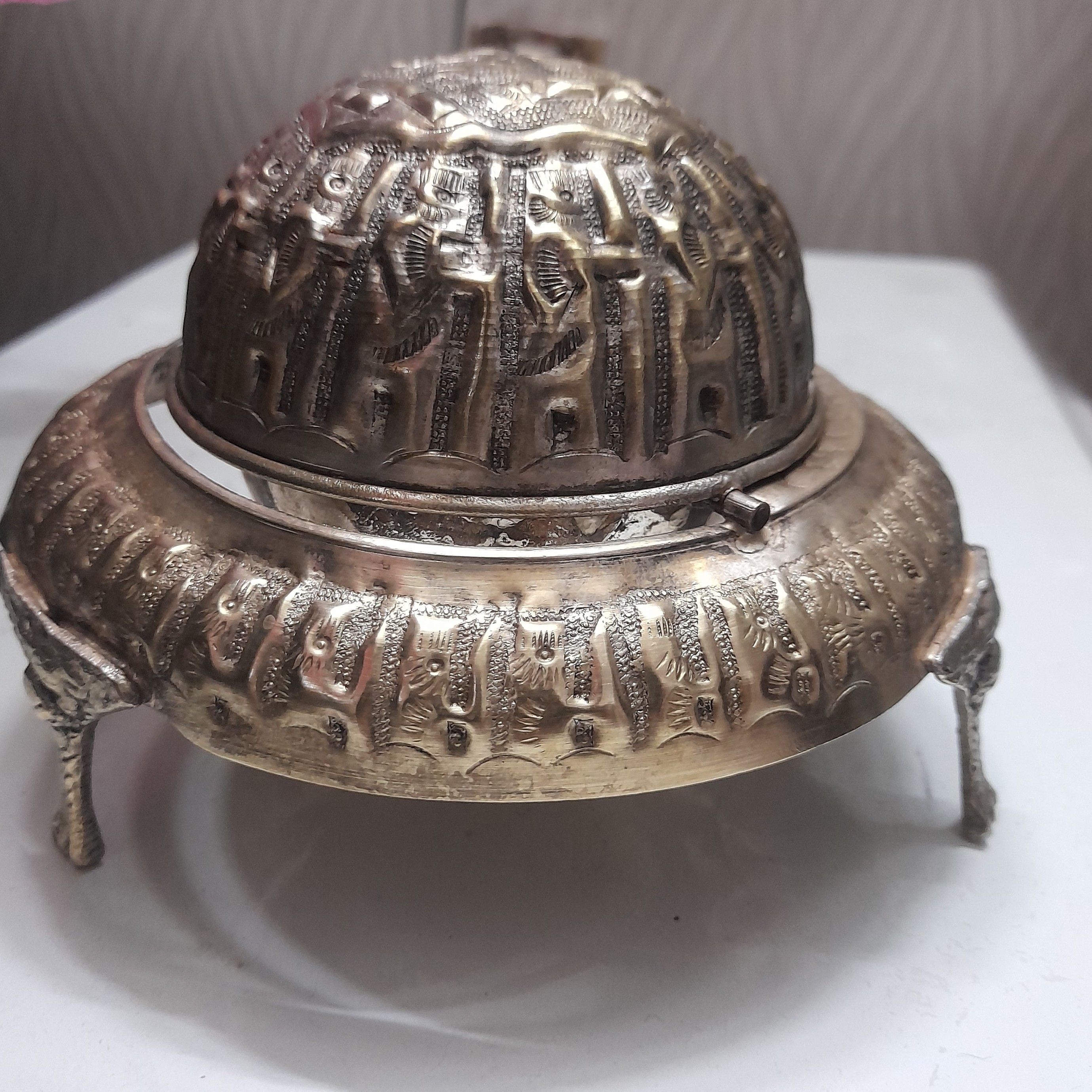 گــــز خوری، شکلات، پولکی،قندان  بــرنـــجـــی کار دست اصفهان 