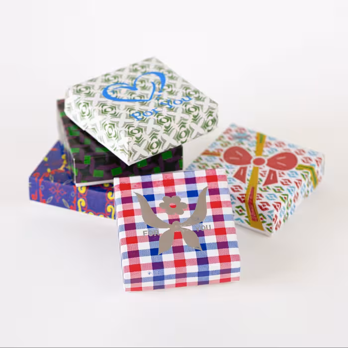 جعبه جواهرات مدل مقوایی متوسط بسته 100عددی   