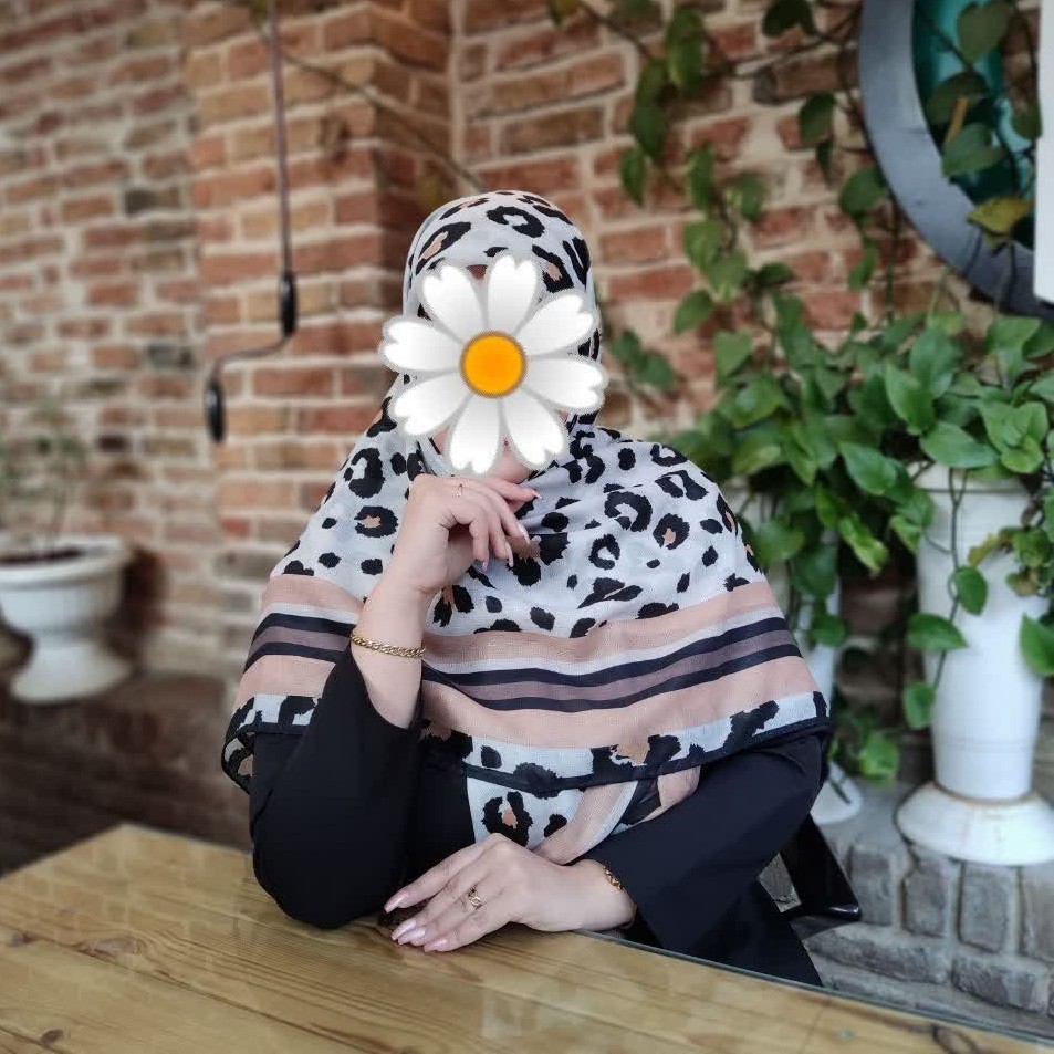 روسری زنانه مجلسی پلنگی سفید