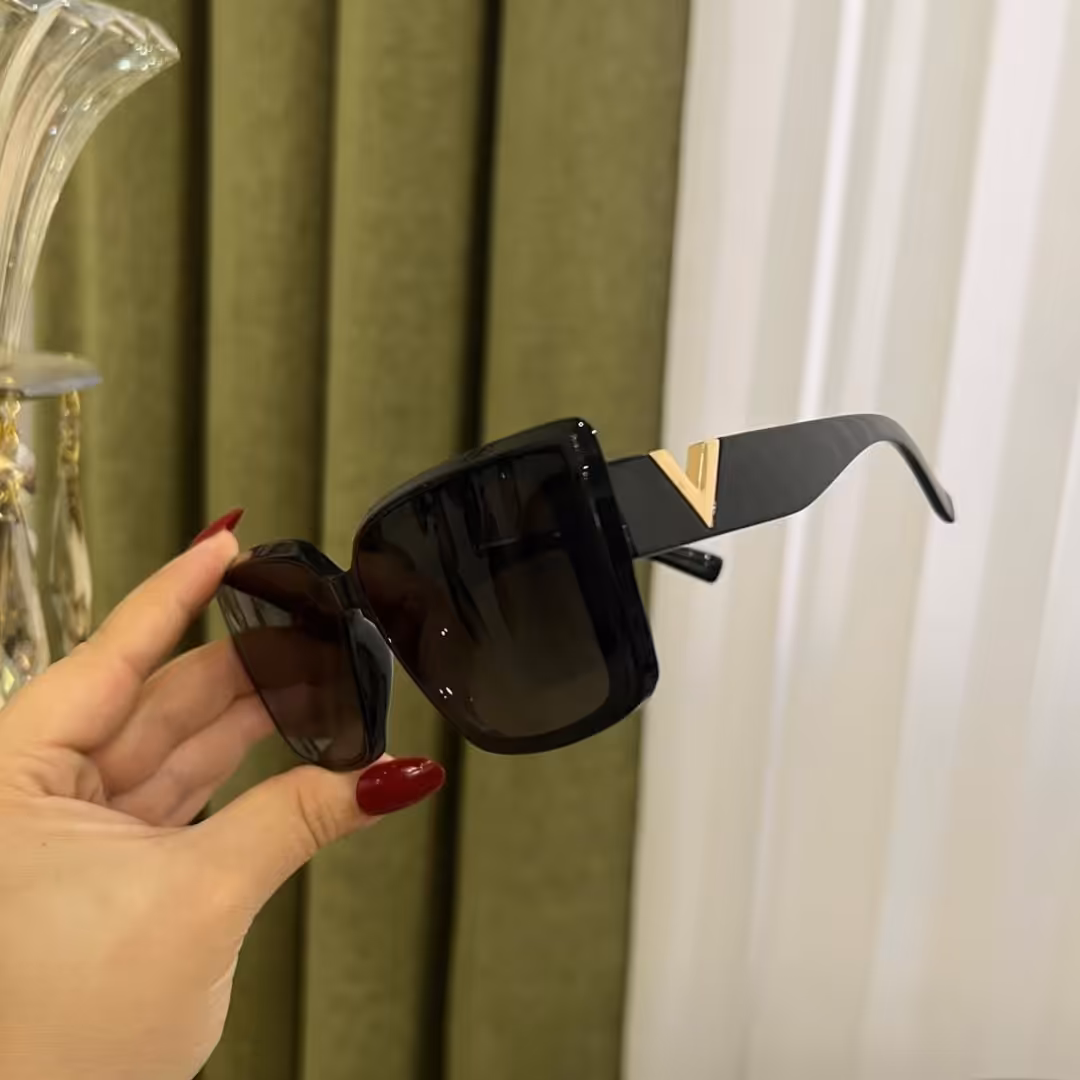 عینک زنانه جدید و جذاب