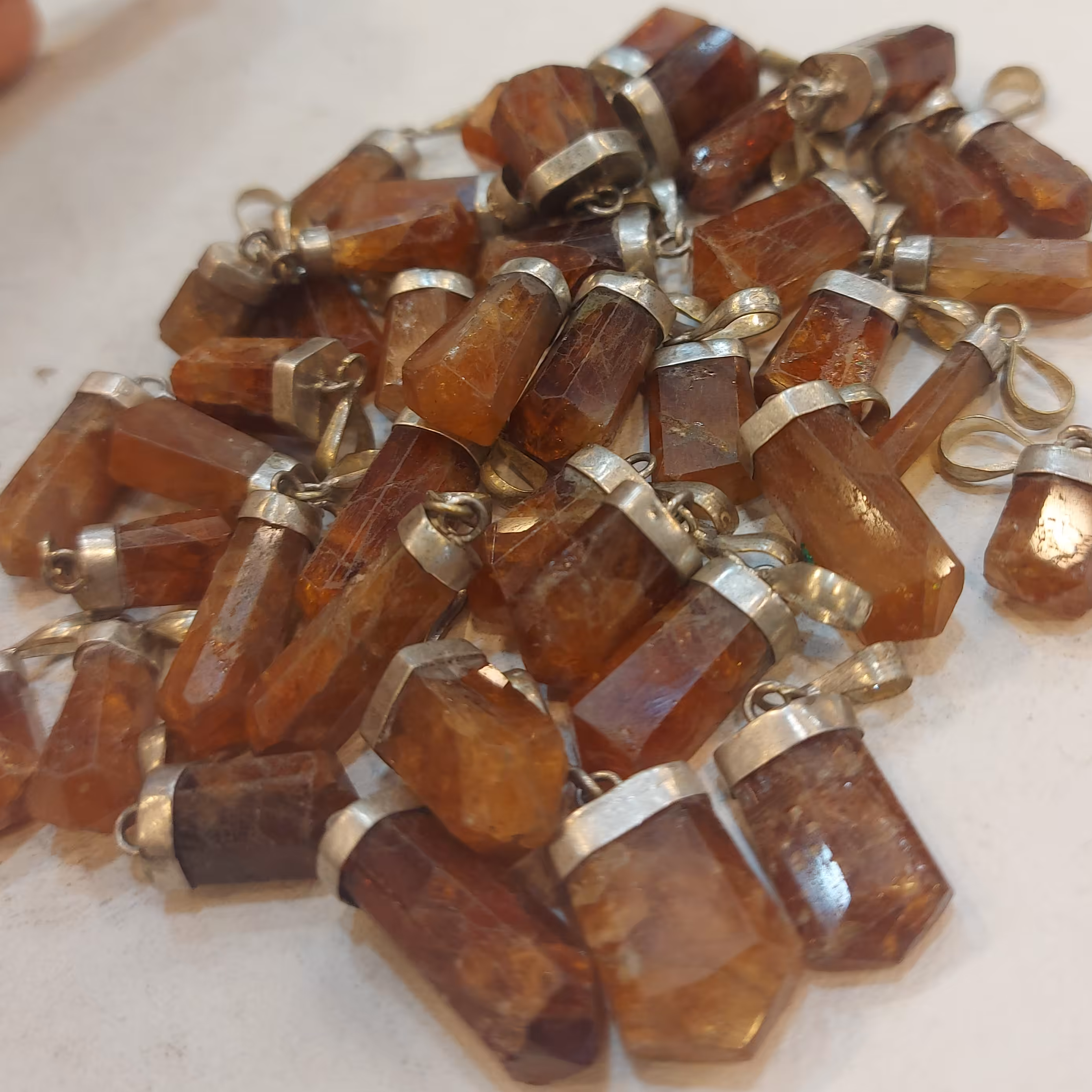 سنگ سیترین دور نقره