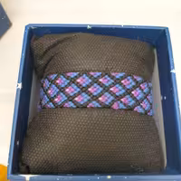 دستبند دستبافت طرح پولک بنفش