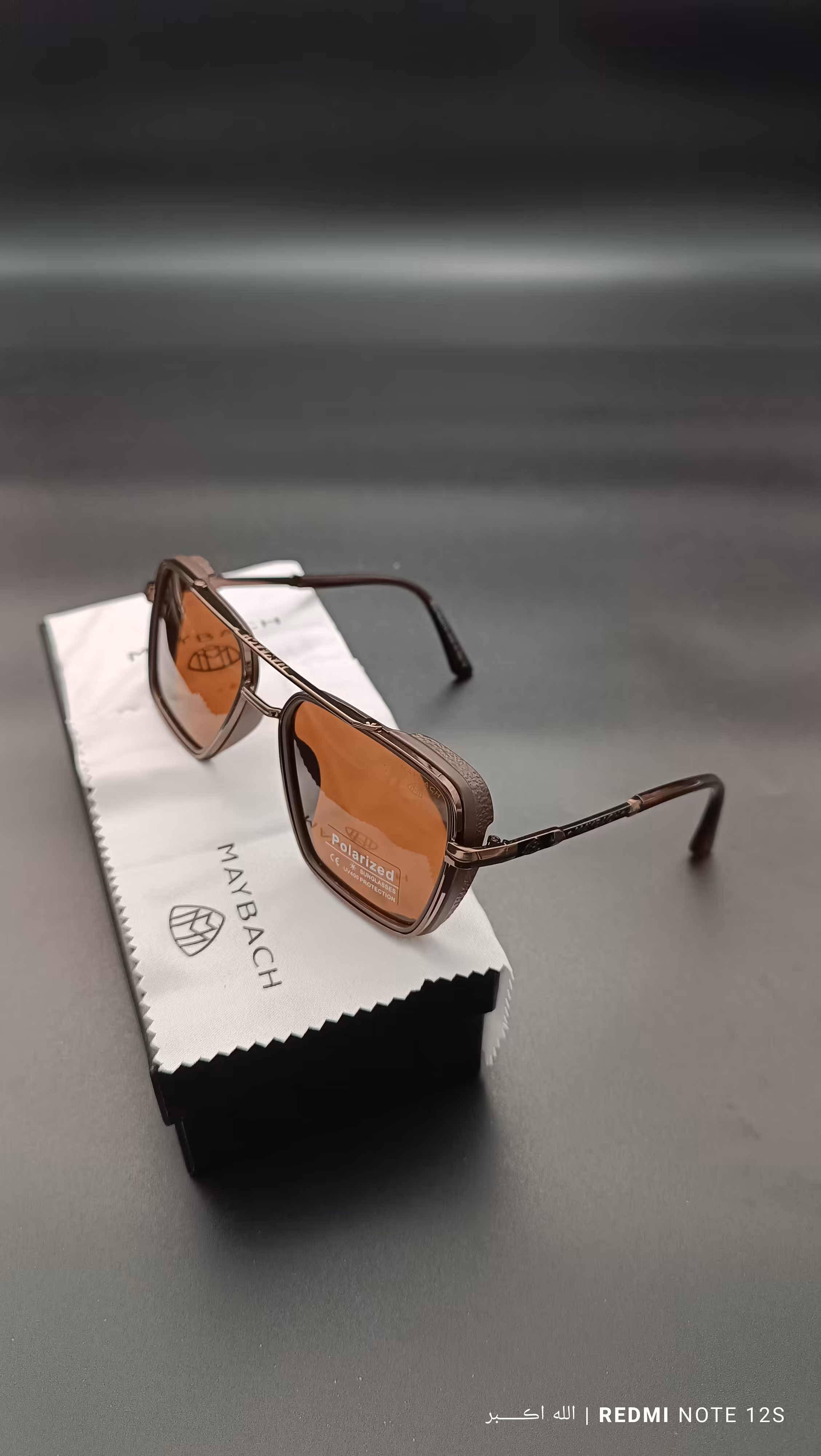 عینک آفتابی مردونه از برند میباخ شیک و ترند 2025