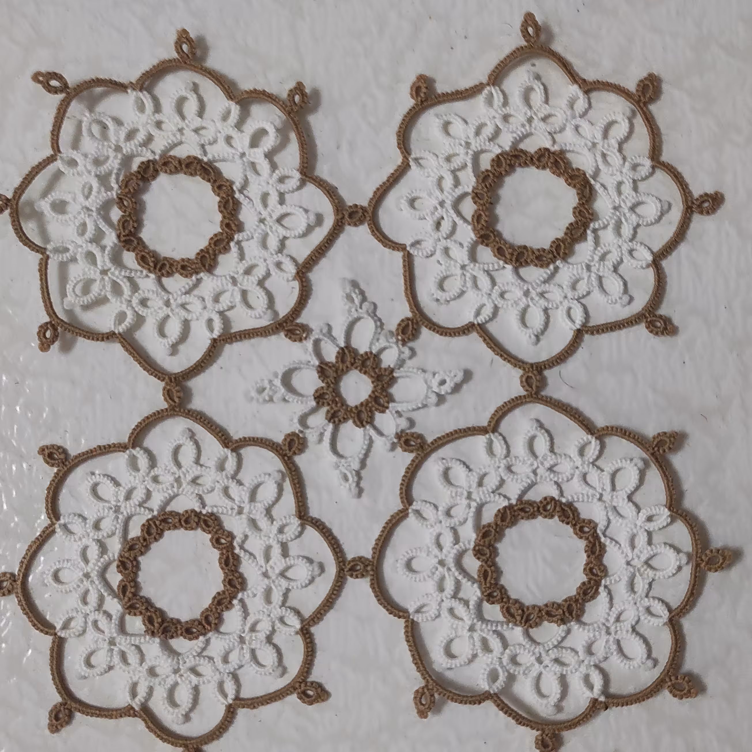 رومیزی گیپور کد09