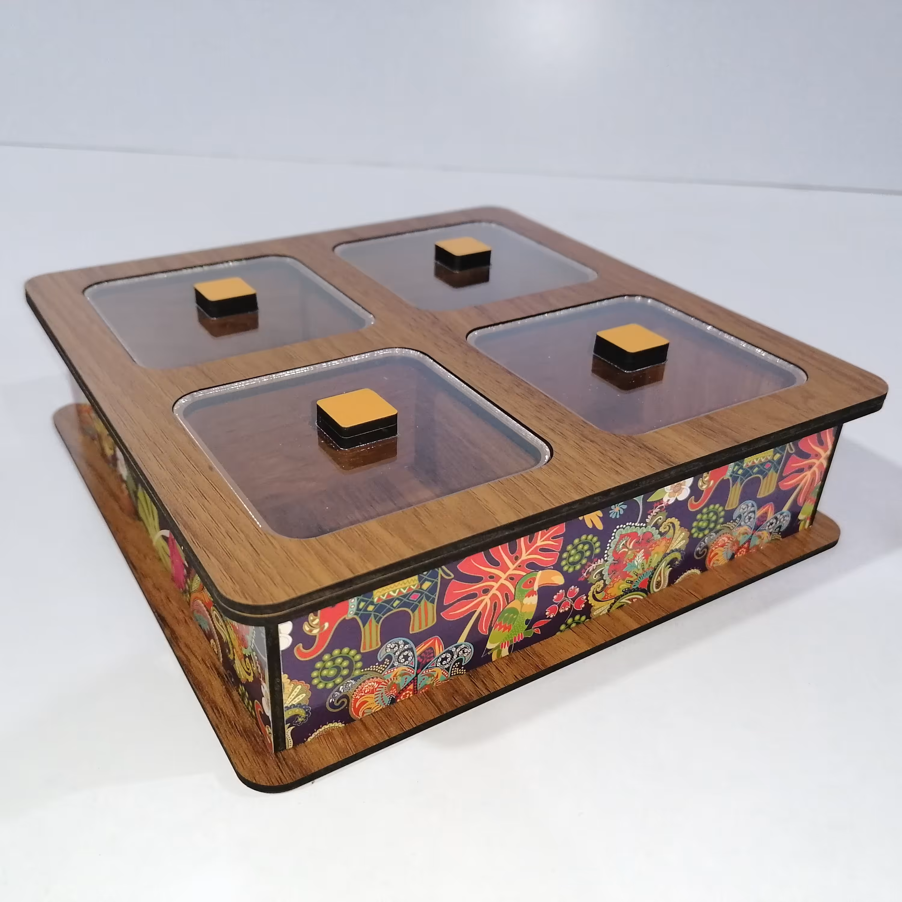 جعبه دمنوش و شکلاتخوری چوبی چهارخانه رنگ گردویی طرح آفریقا مدل ML503GR