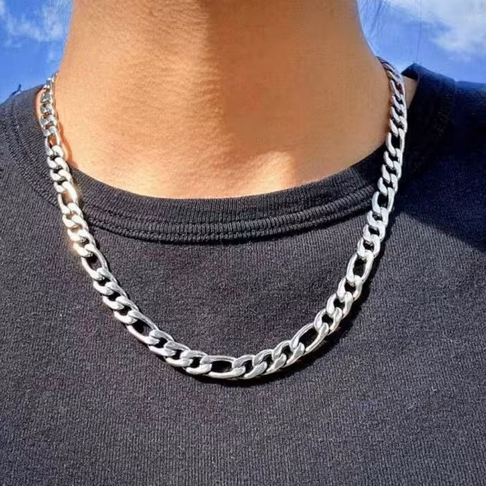 زنجیر فیگارو استیل نسبتا پهن مناسب آقایان