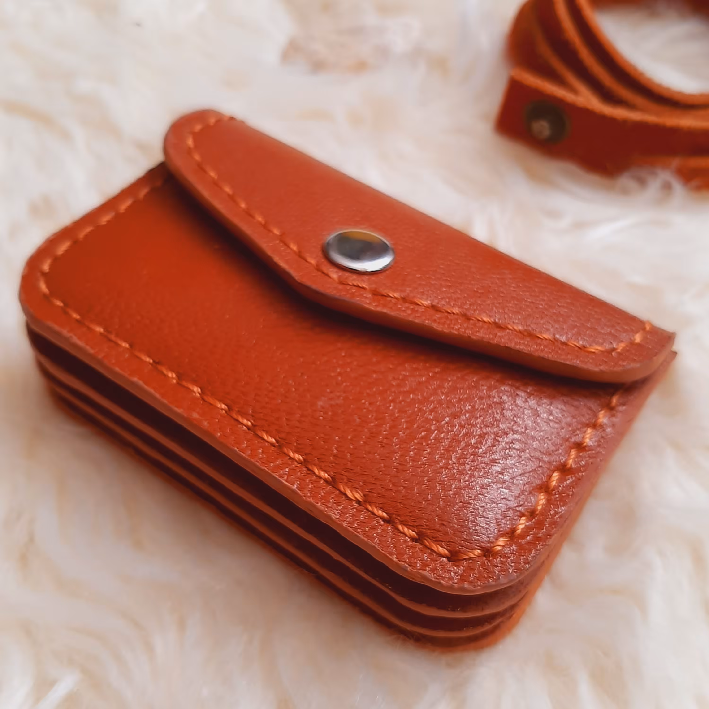 جاکارتی چرم طبیعی آکاردئونی