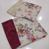 مقنعه نرجس دخترانه کد11، جنس مقنعه کرپ بوگاتی، جنس هد ساتن، داری سایز بندی و تنوع طرح، مناسب 3 تا 12 سال