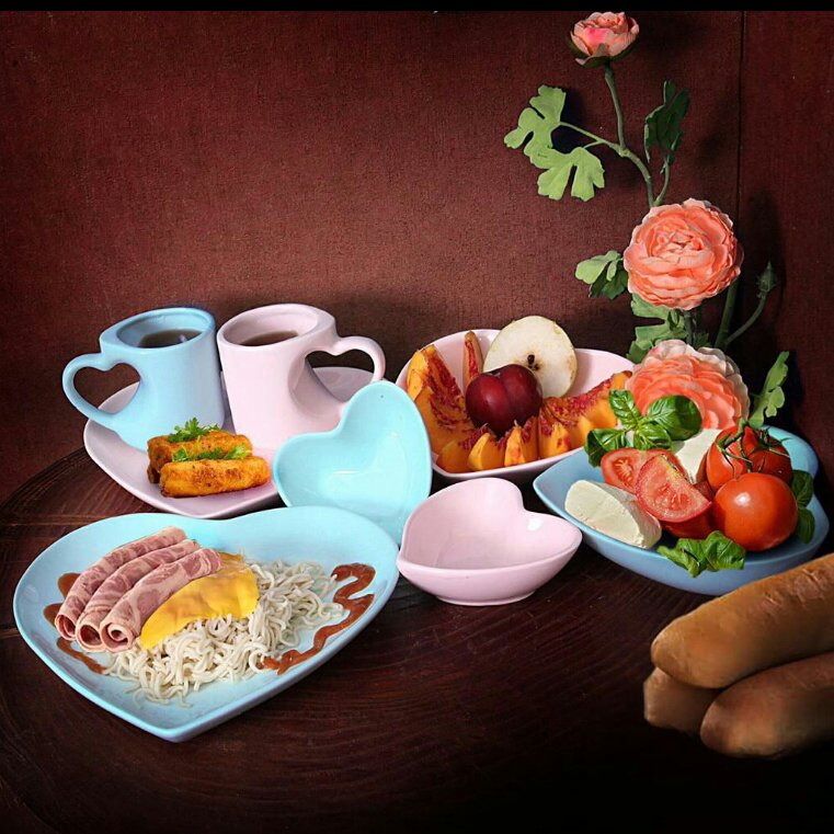 سرویس غذاخوری سرامیکی 8پارچه ایکیا طرح قلب