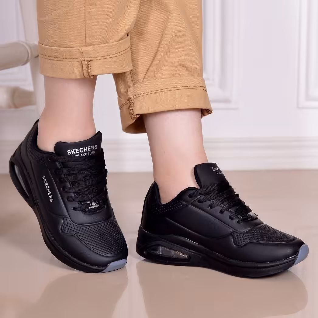 کتونی
کد2323

مدل جدید 
رویه و زیره خارجی زیره کپسولی
کیفیت عالی با ضمانت 
size37 ta 40 
