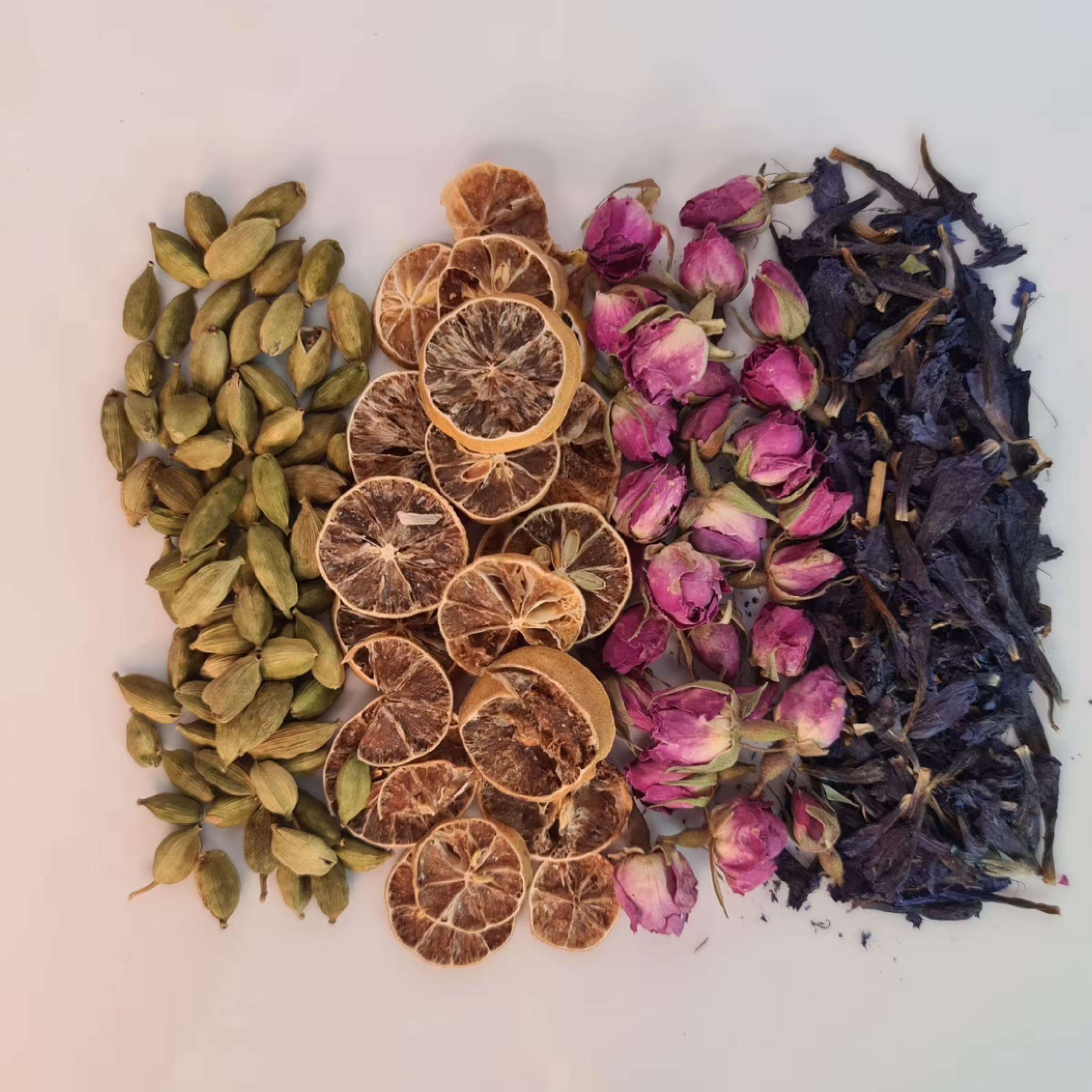 گل محمدی خشک شده   یا گل سرخ