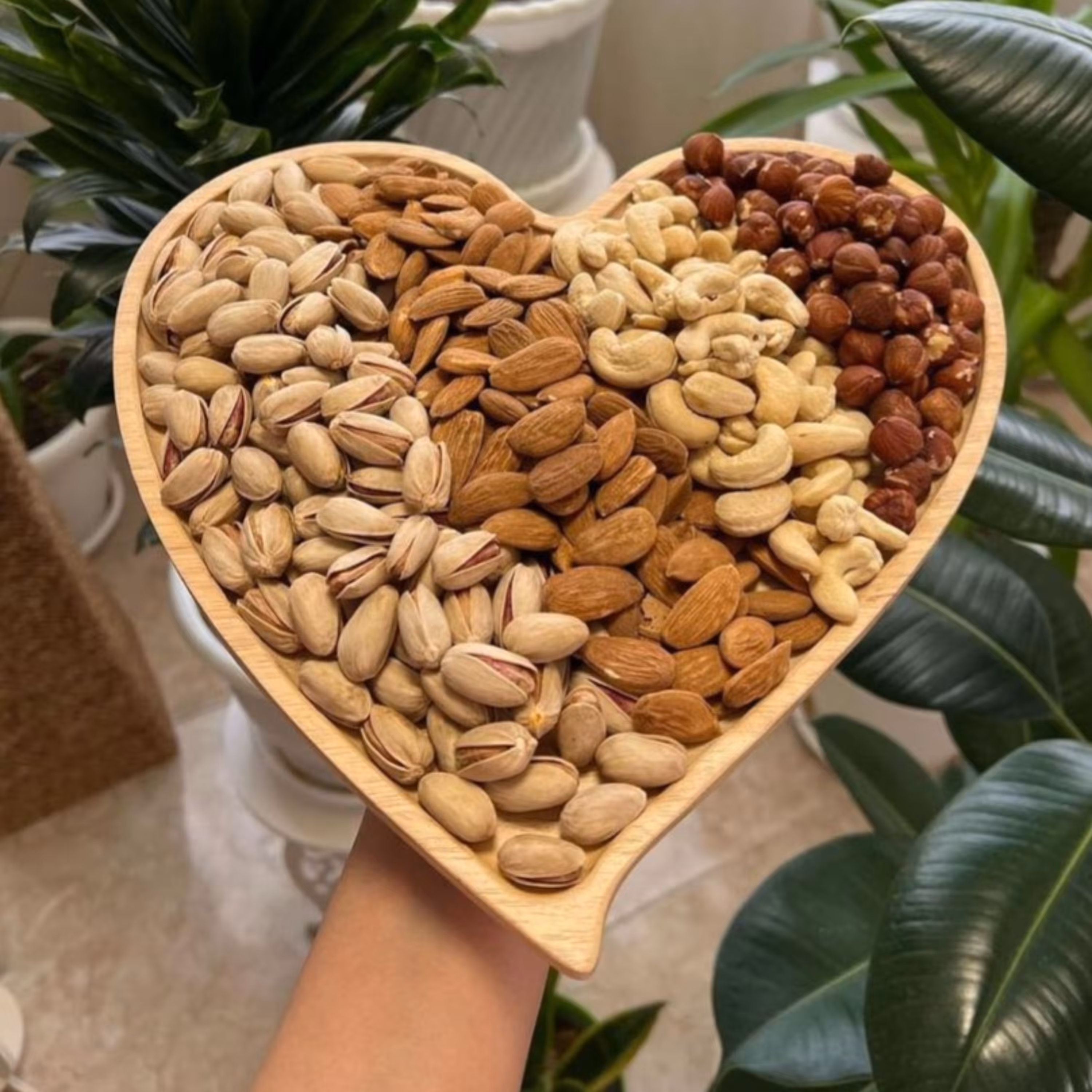 آجیل چهار مغز درجه یک خام (450 گرمی) 