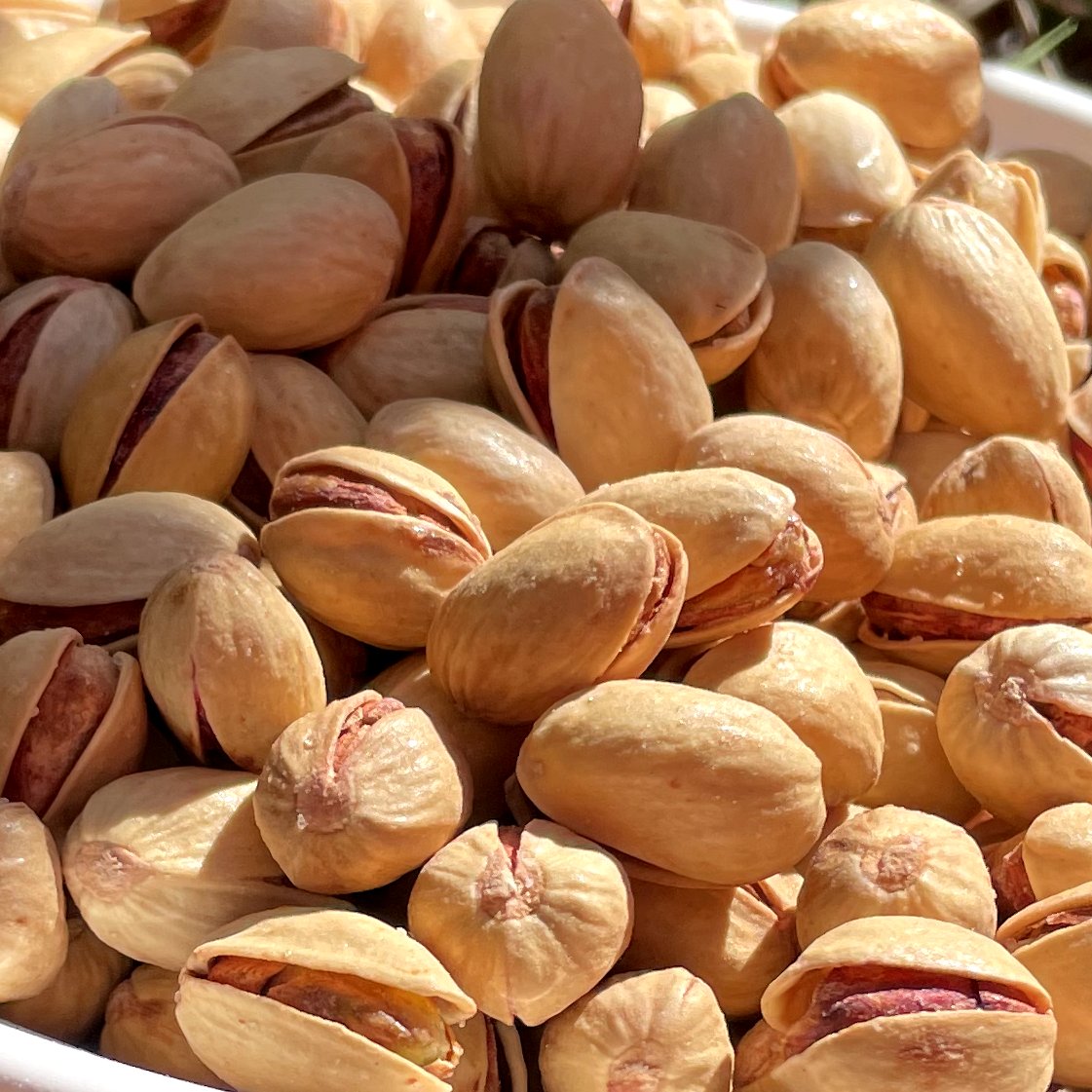 پسته زعفرانی (500گرم)