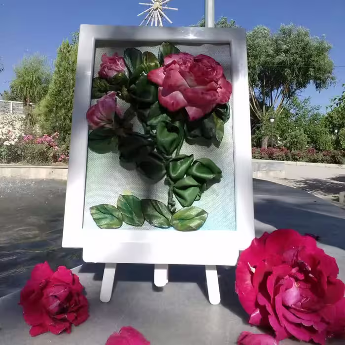 تابلوی روباندوزی گل رز