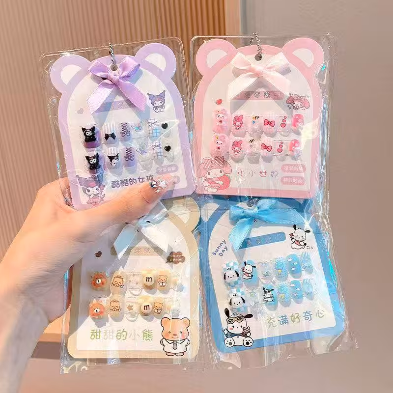 ناخن دیزاین شده دخترانه وارداتی