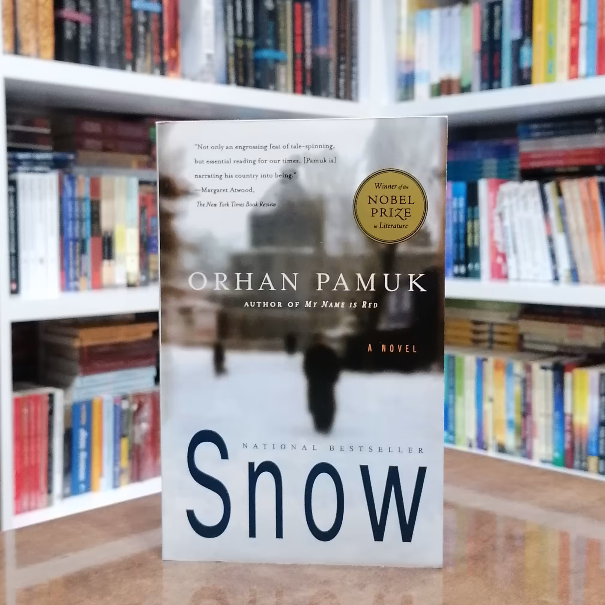 کتاب Snow اثر Orhan Pamuk