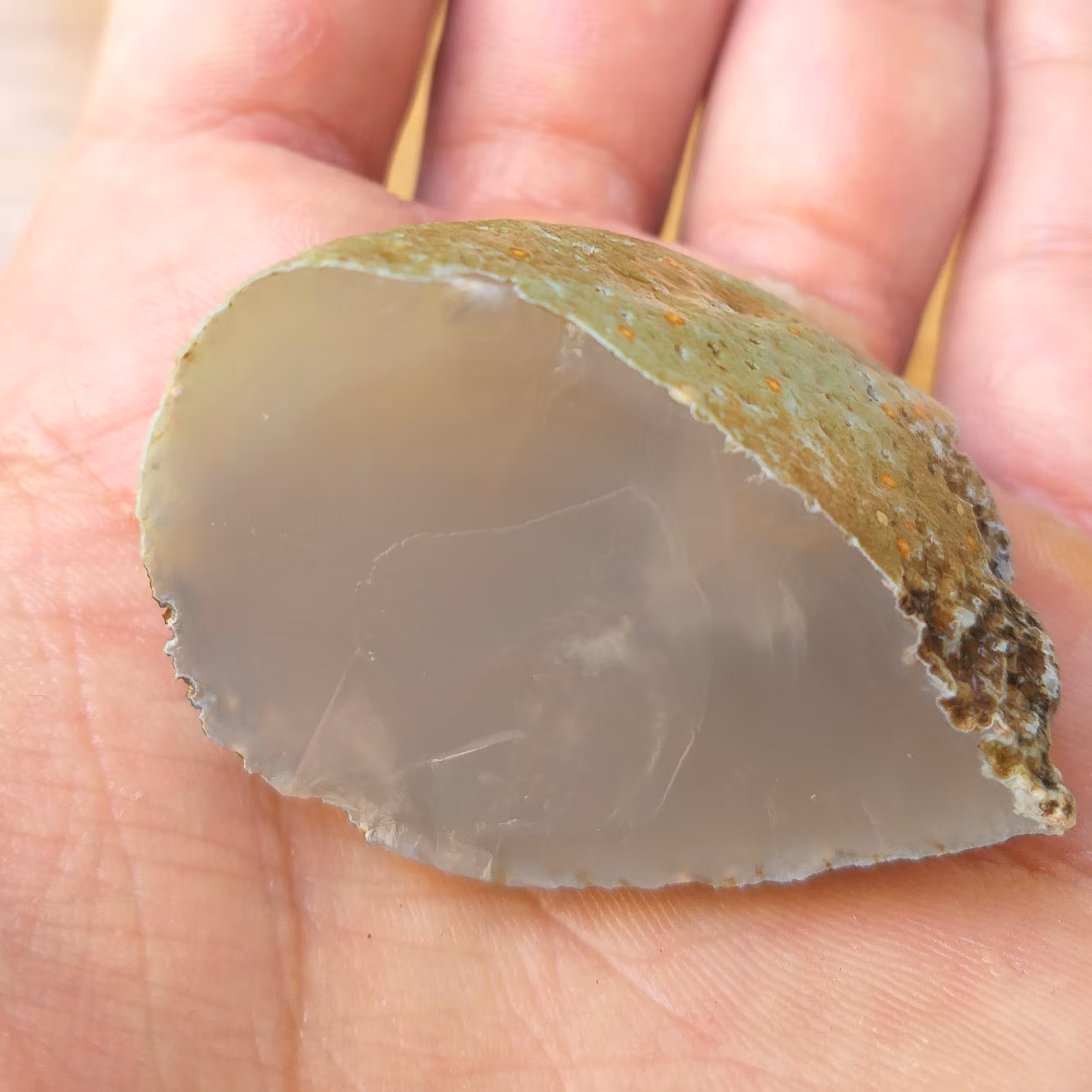 راف عقیق بسیار با کیفیت مناسب تراش نگین(r7)