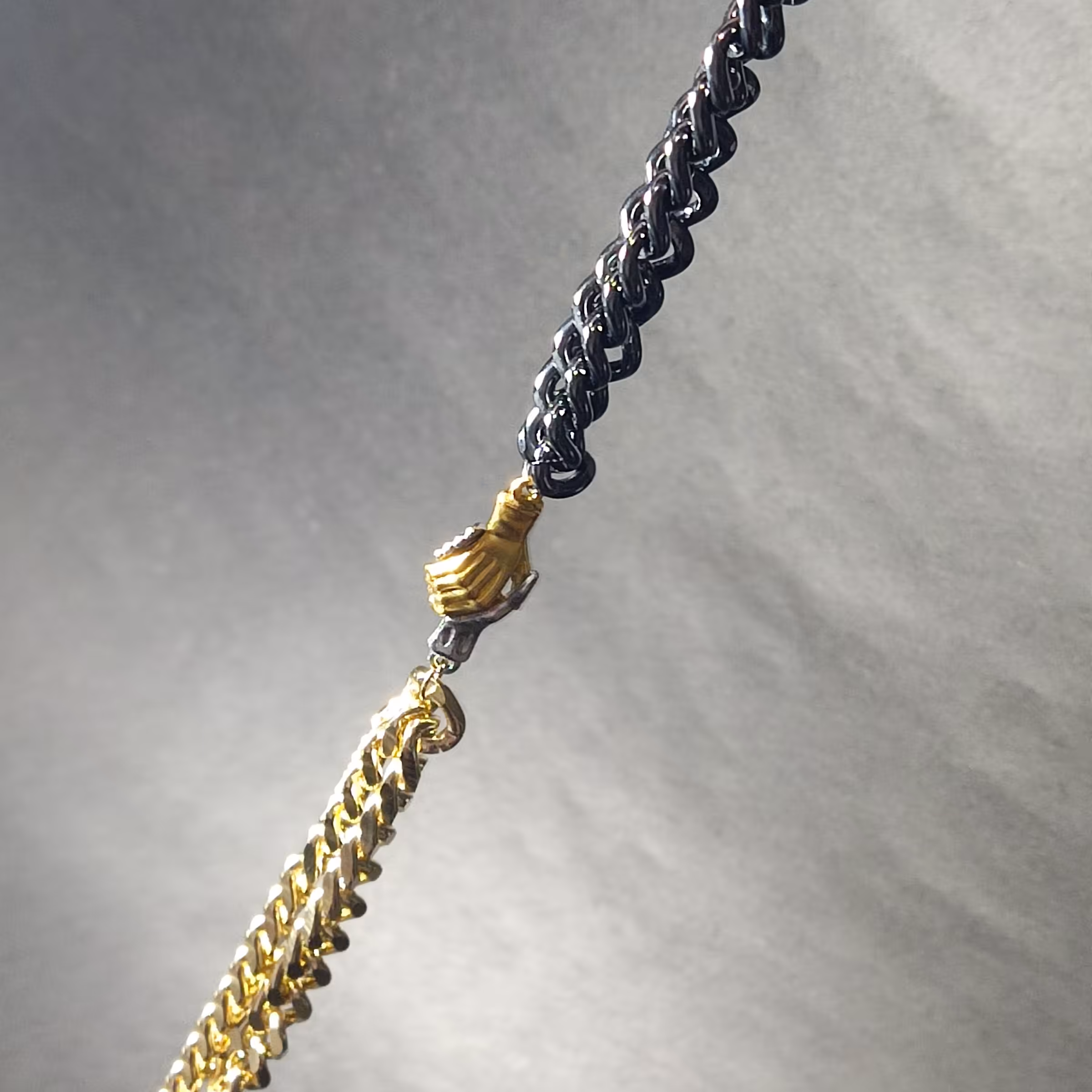 دستبند دوستی مگنتی طرح زنجیری دوتایی ضد حساسیت فقط قلبی موجود 