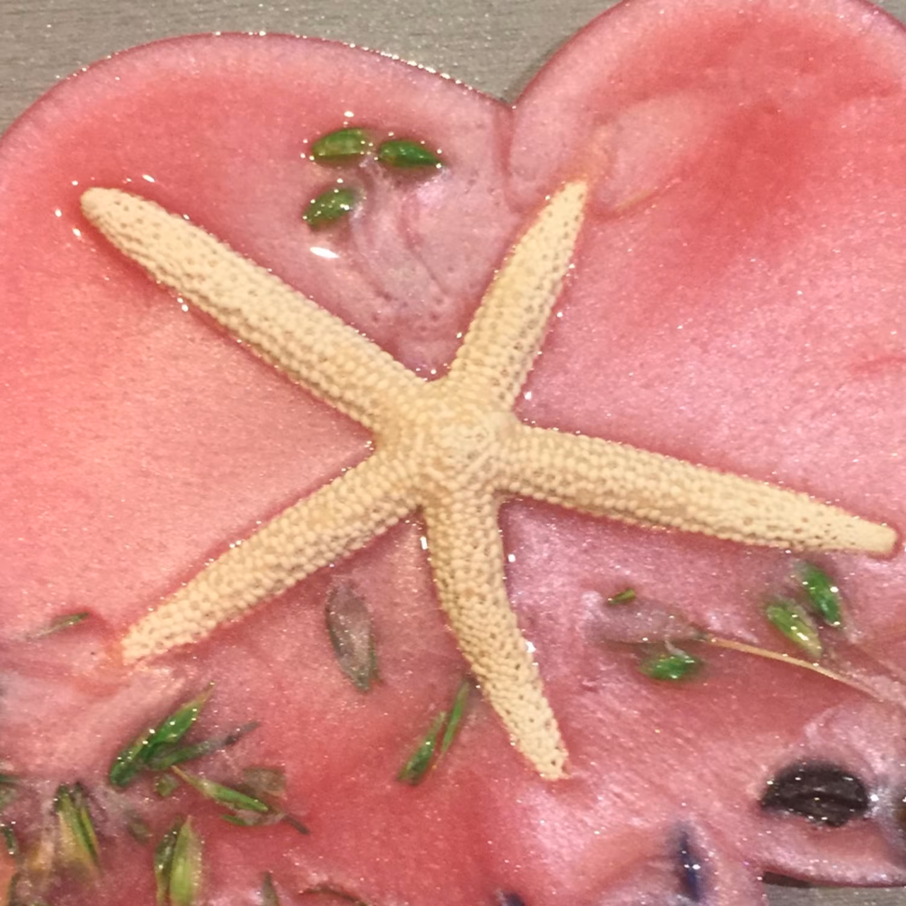 زیر استکانی رزین اپوکسی( قابلیت گذاشتن 2 عدد استکان کوچک. در عکسها مشخص است.