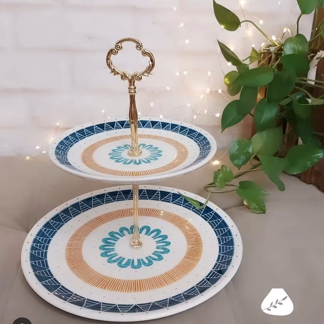 شیرینی خوری و میوه خوری دو طبقه