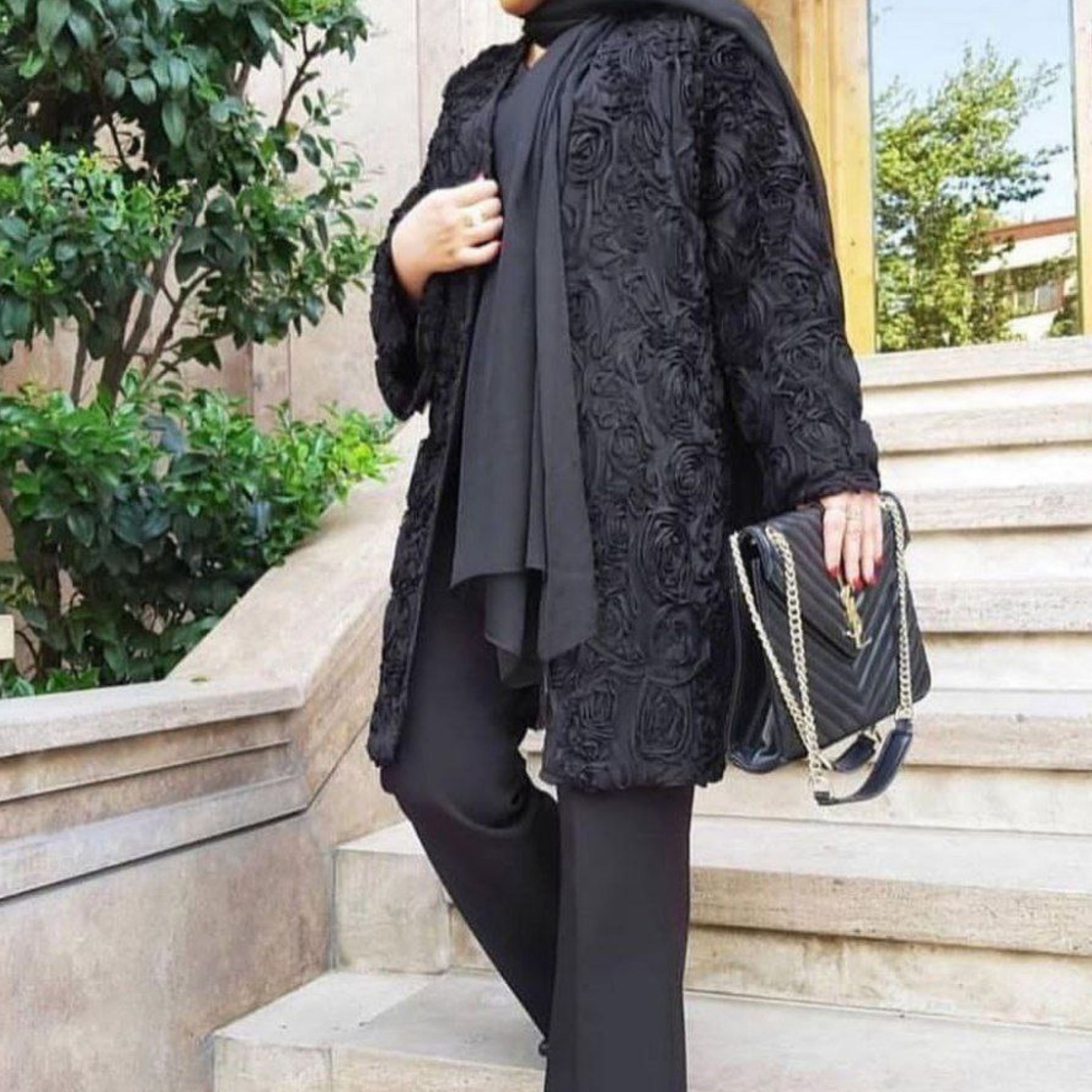 مانتو مزون دوز گل رز (حریر روبان دوزی-با آستر)