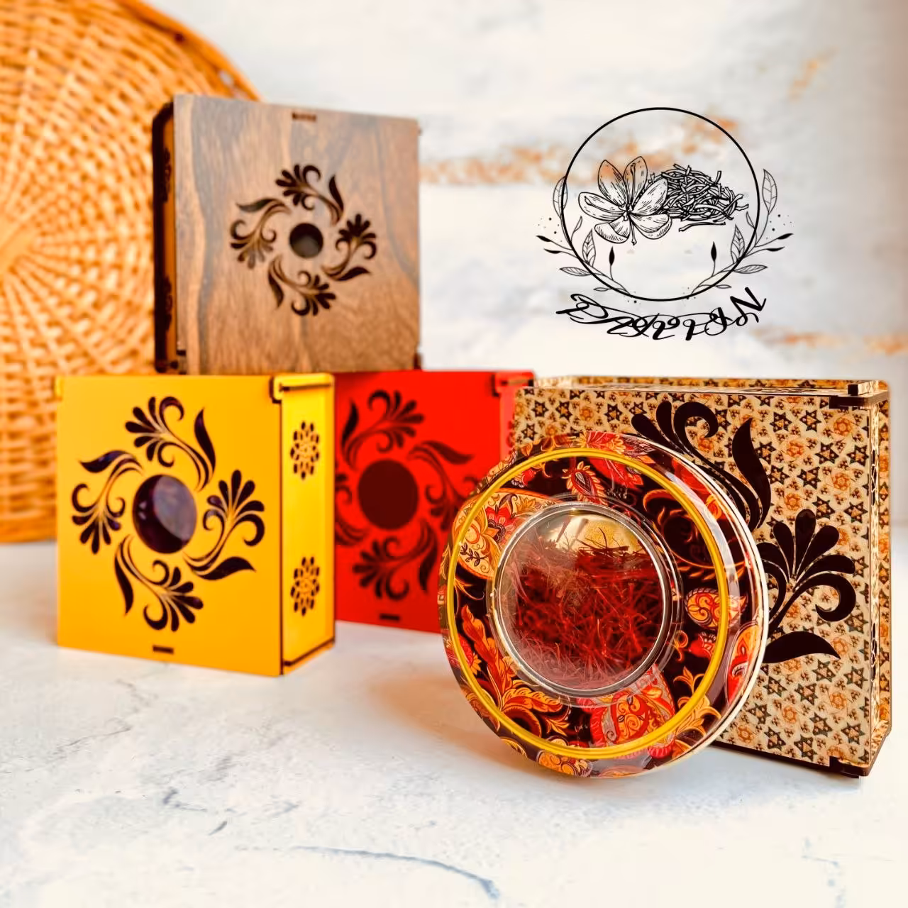 زعفران سرگل 4 گرمی قائنات  طرح خاتم