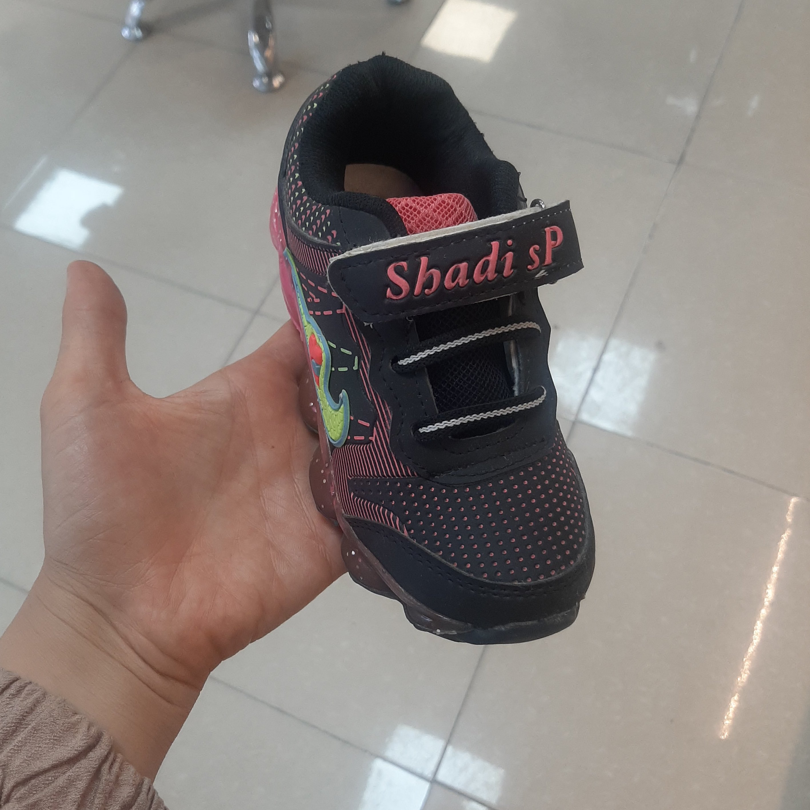 کفش اسپرت تخت ژله ای دخترانه سایز 27 و 28 و 29