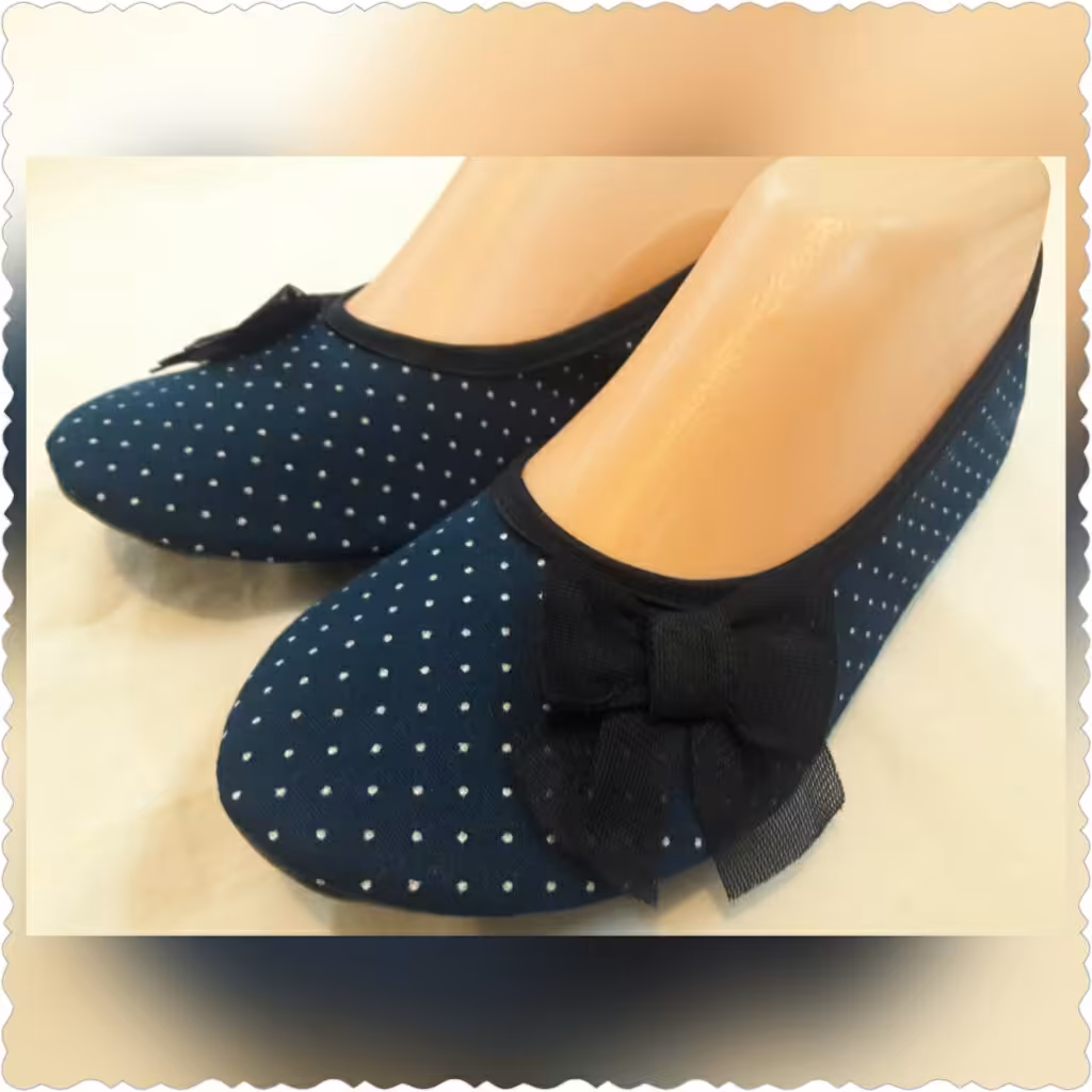 پاپوش روفرشی خال خالی سورمه ای