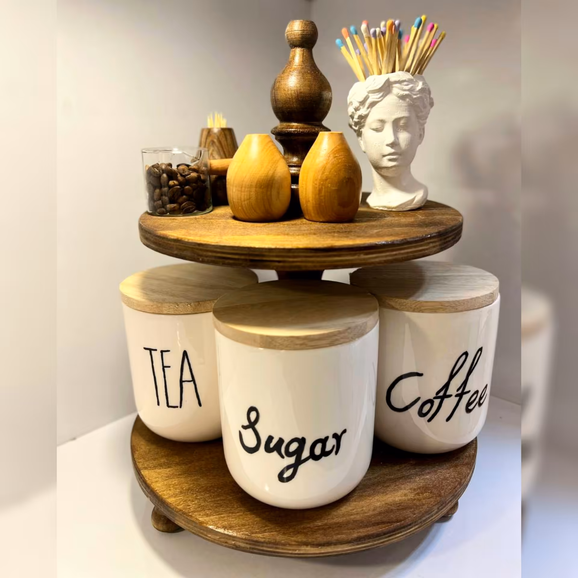 استند گرد چوبی