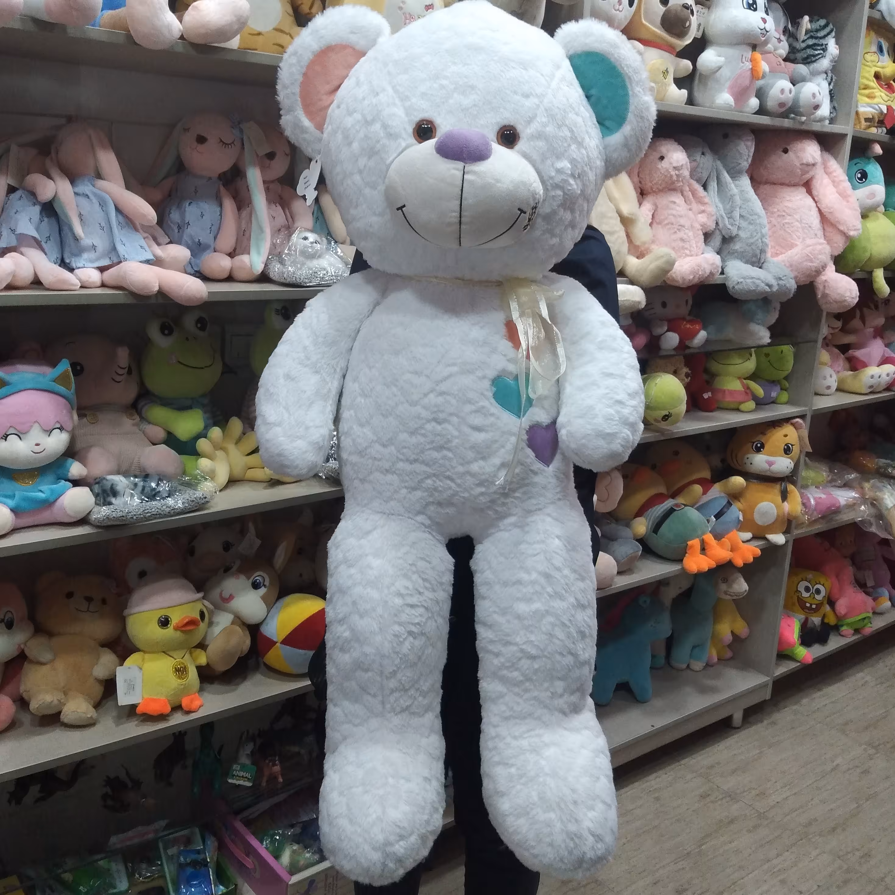 عروسک خرس بزرگ سفید  قلبی یک متری