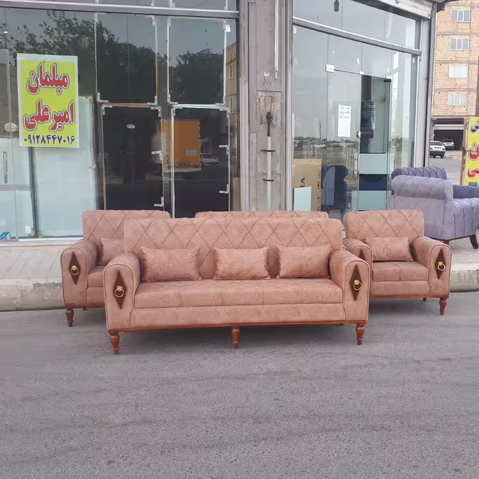 مبل اسکارلت پایه خراطی کلاف تمام چوب بهترین لایق شماست