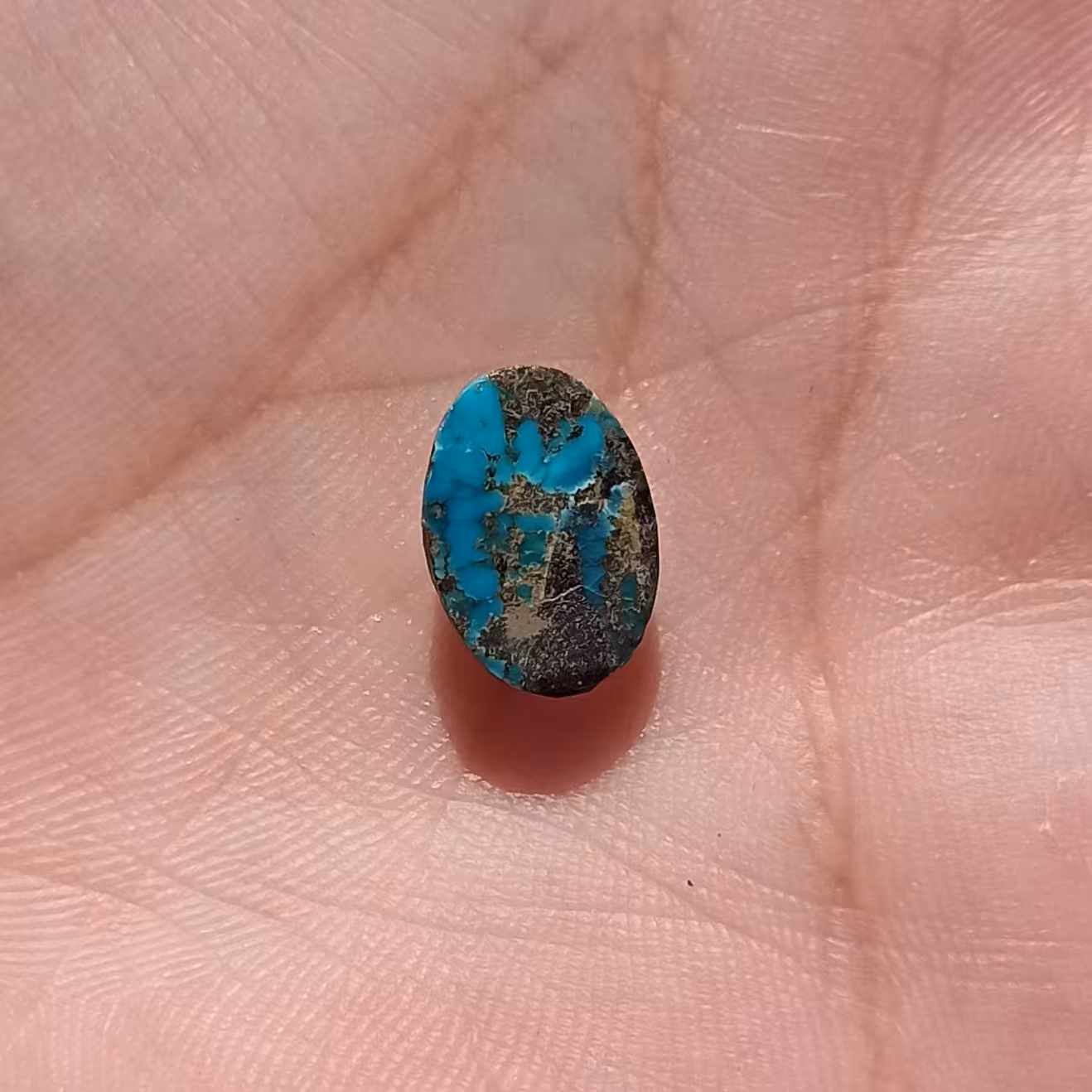 سنگ فیروزه اصل نیشابوری طبیعی زیبا .          ..