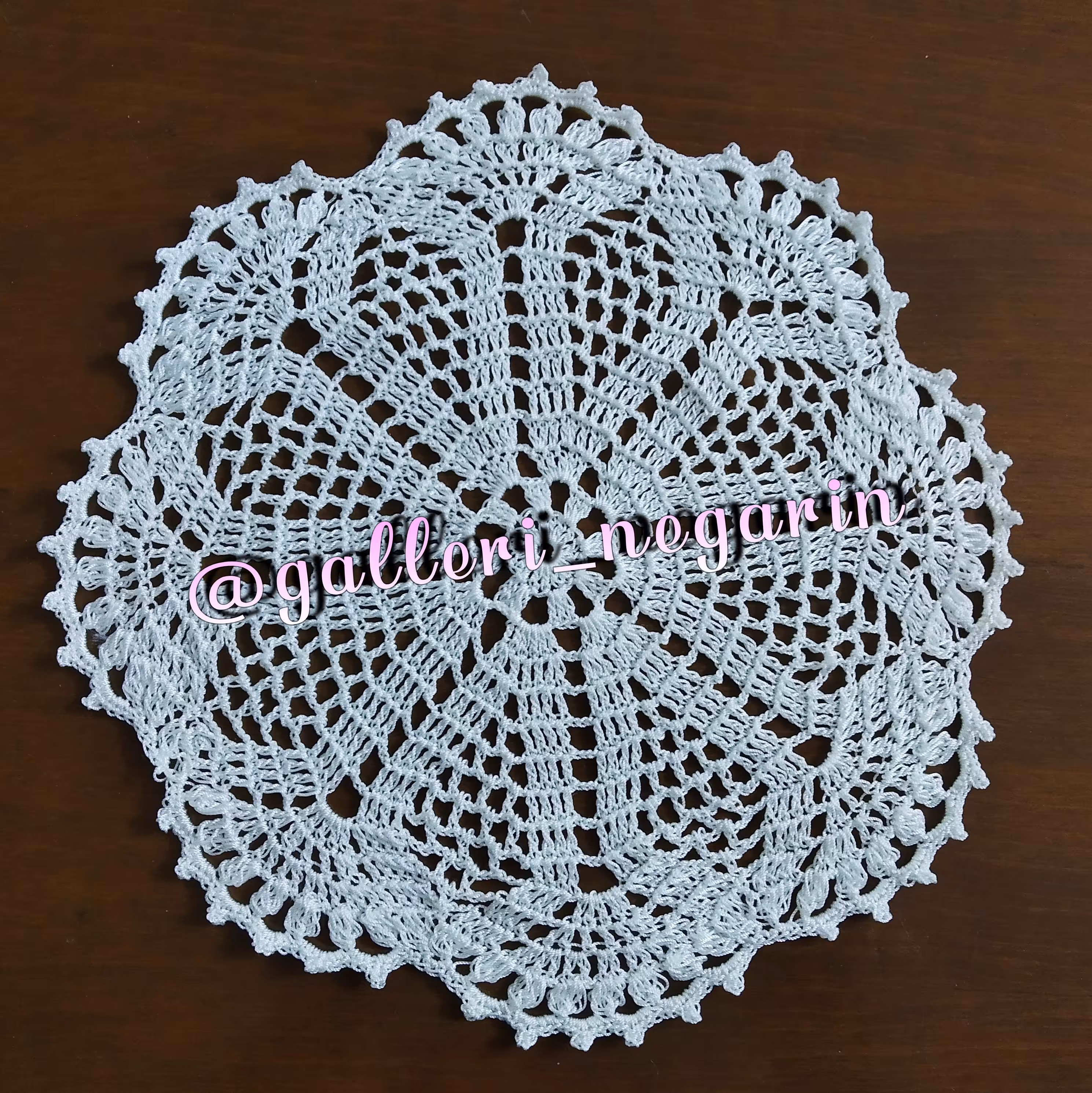 رومیزی شیک بافتنی