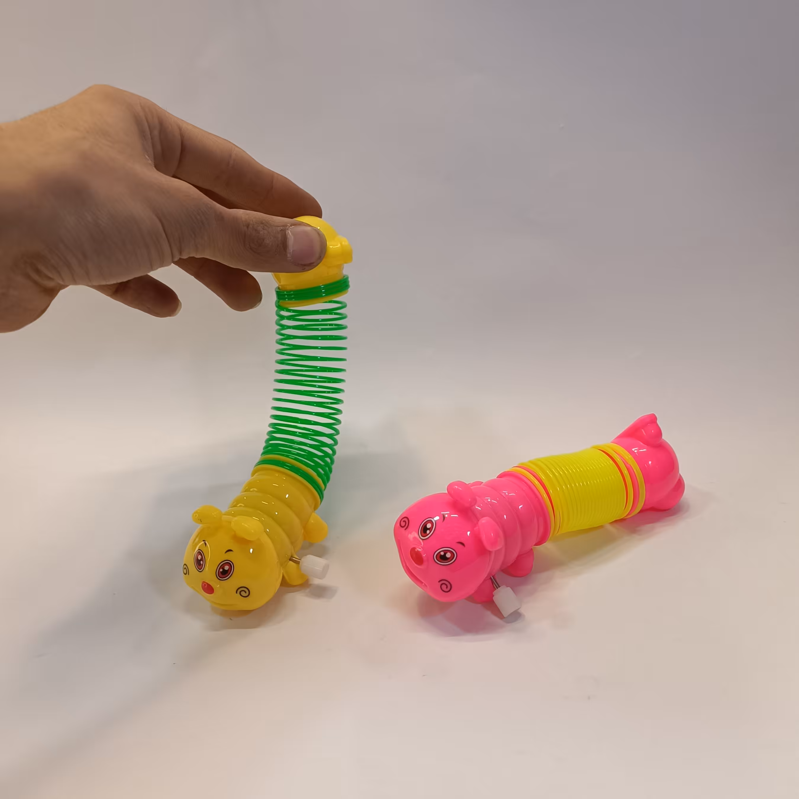 کرم فنری کوکی کرم اسباب بازی دونه ای