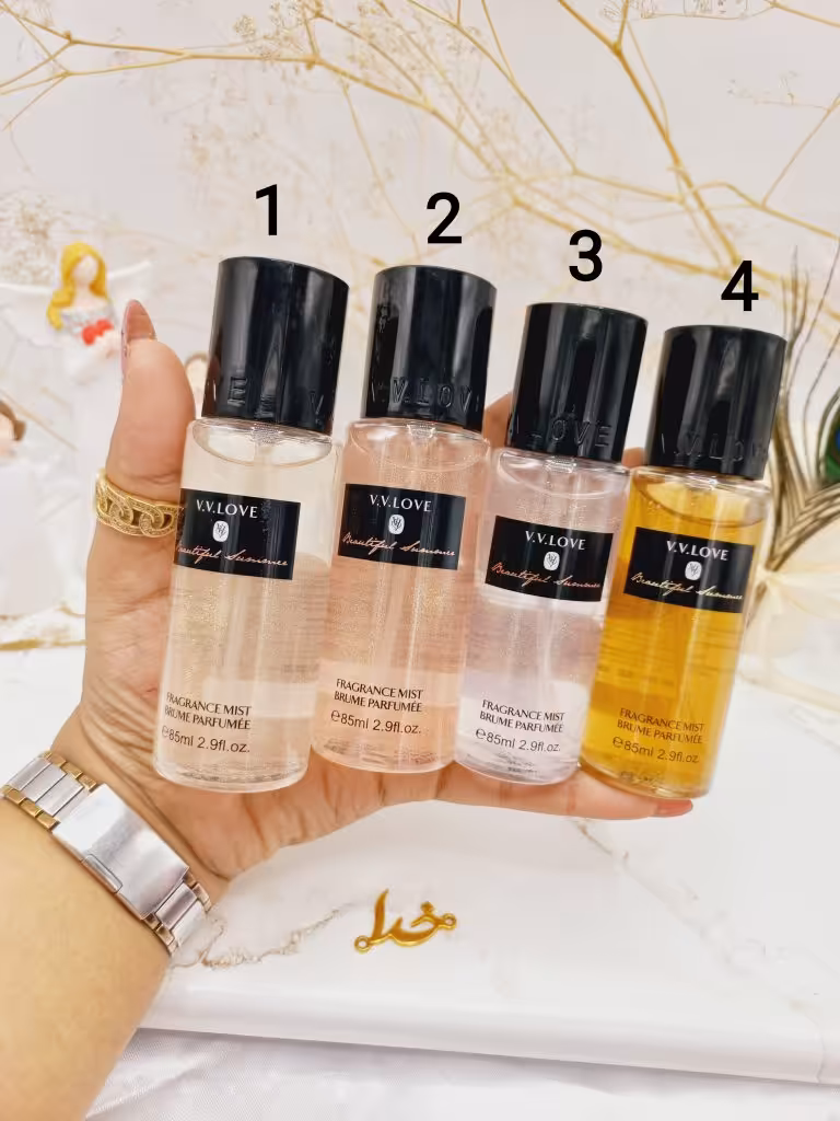 بادی اسپلش شاین دار پرطرفدار وی وی لاو V V LOVE رایحه گرم و شیرین کد VL90584D