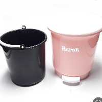 سطل زباله پلاستیکی پدالی درب دار  و دو جداره برند باران ، جنس پلاستیک مرغوب 