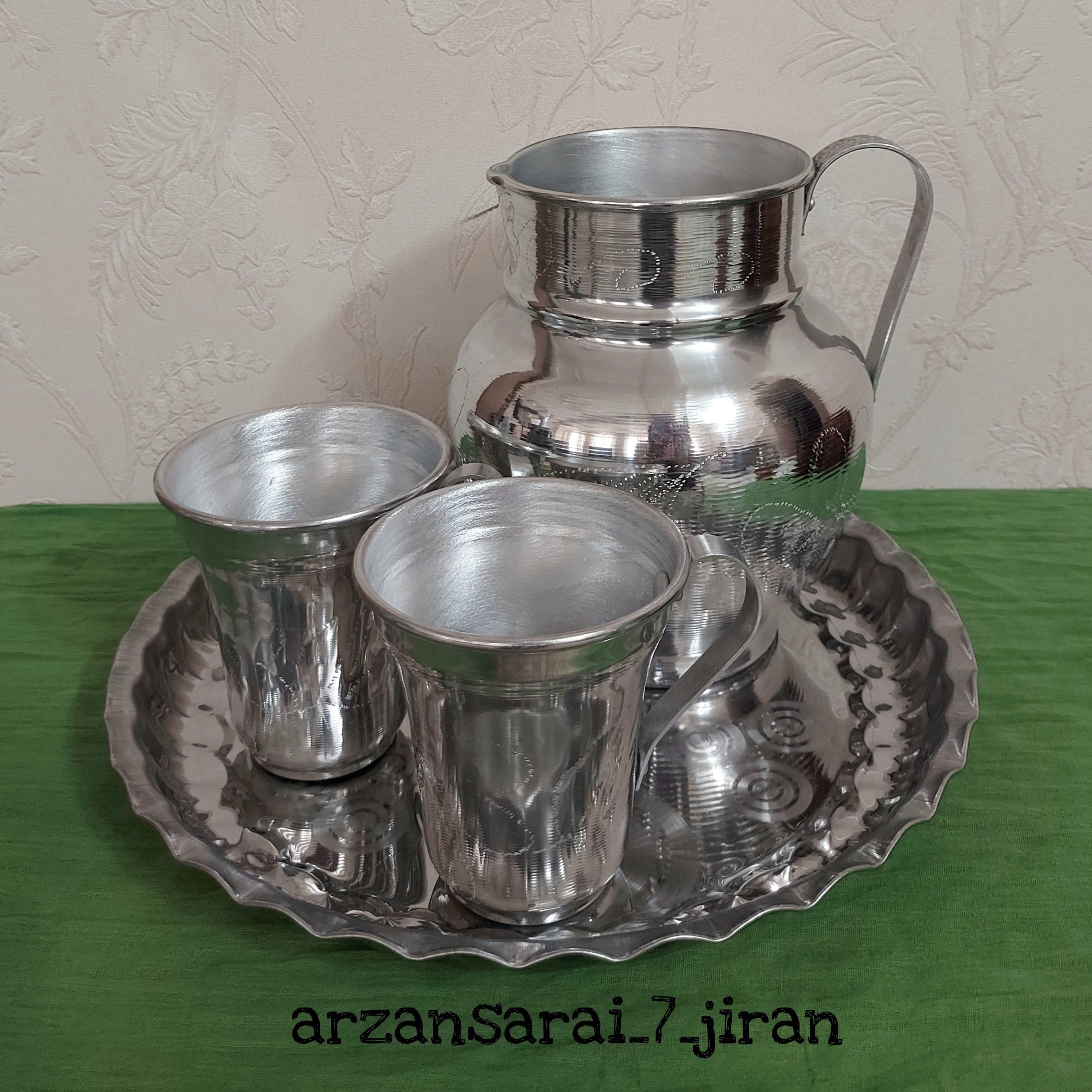 سرویس پارچ و لیوان 2 نفره بدنه سوزنی