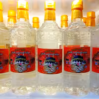 گلاب وآتیشه  ممتاز محصول قمصر کاشان محصولی از گل معطر منطقه کاشان