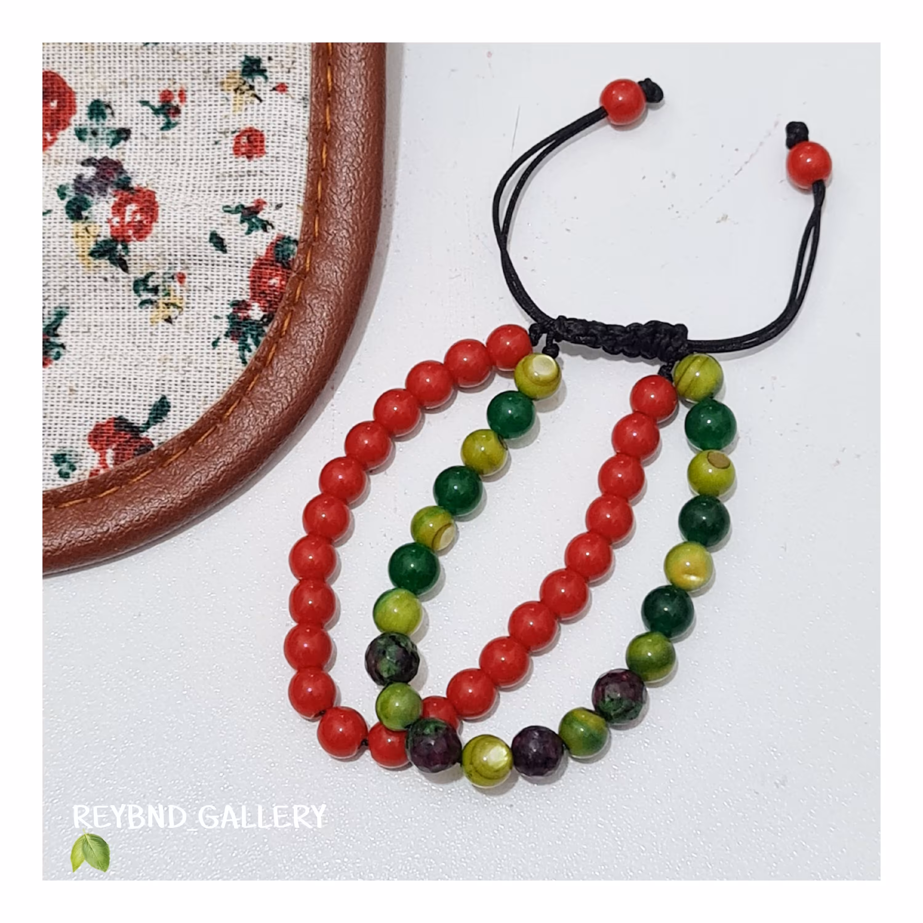 دستبند یلدایی دو ردیفه دستساز  مدل هندوانه