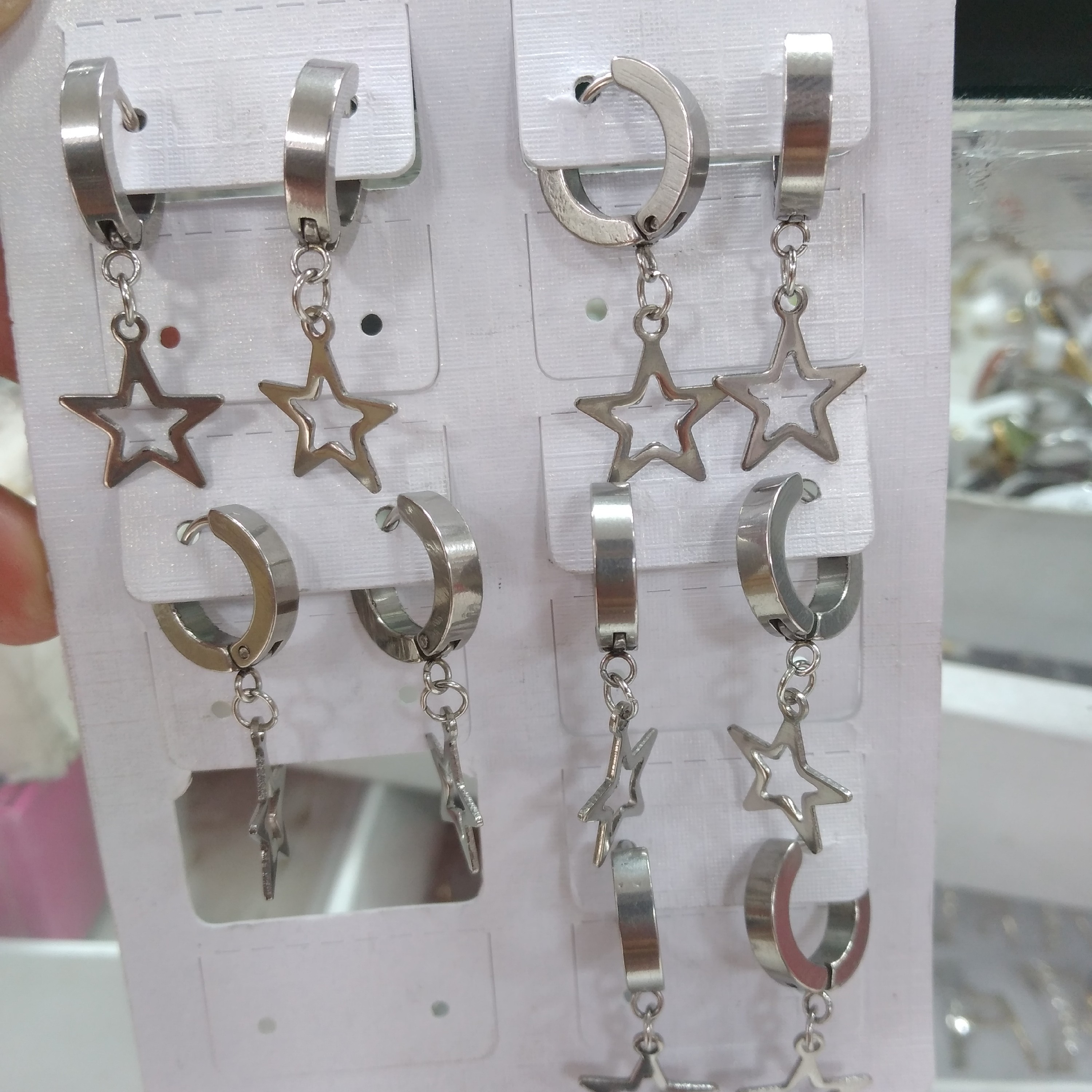 گوشوره آویز دار
