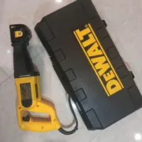 اره افقی بر دیوالت ساخت مکزیک