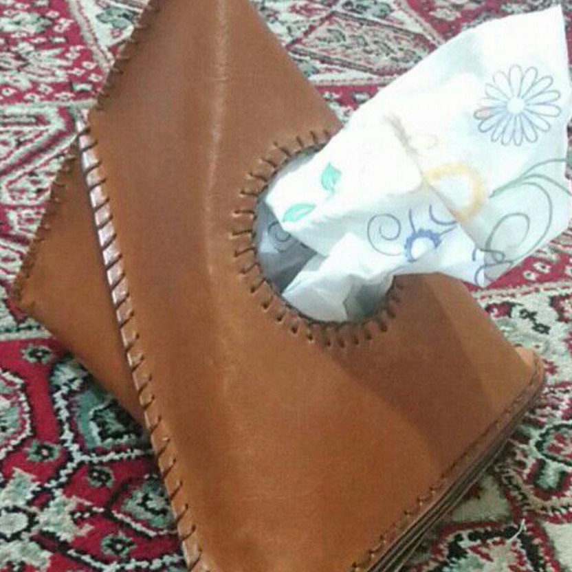 جا دستمال کاغذی چرم دست دوز  مخصوص ماشین