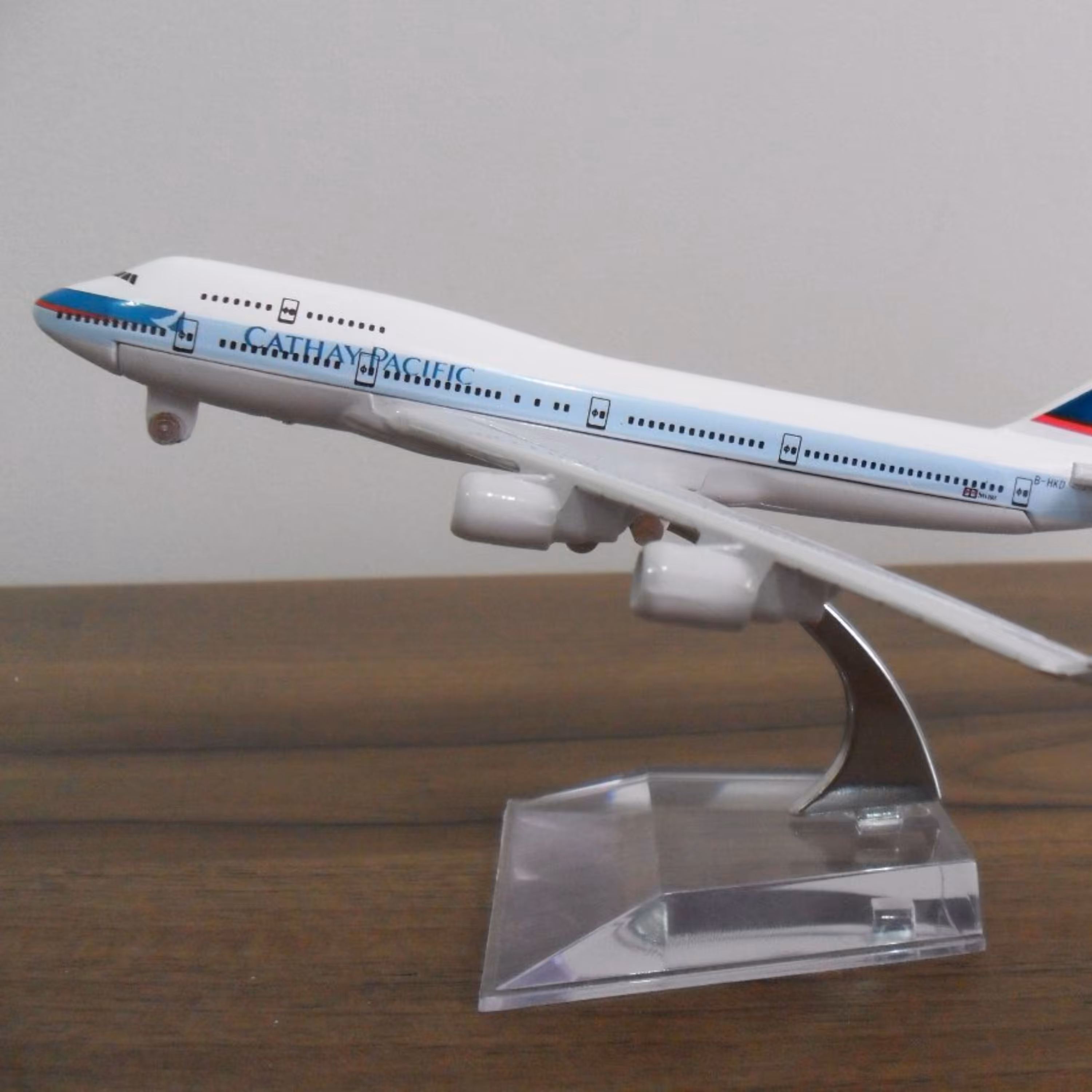 ماکت هواپیما بویینگ 400-747 کاتای پاسیفیک کد 3768