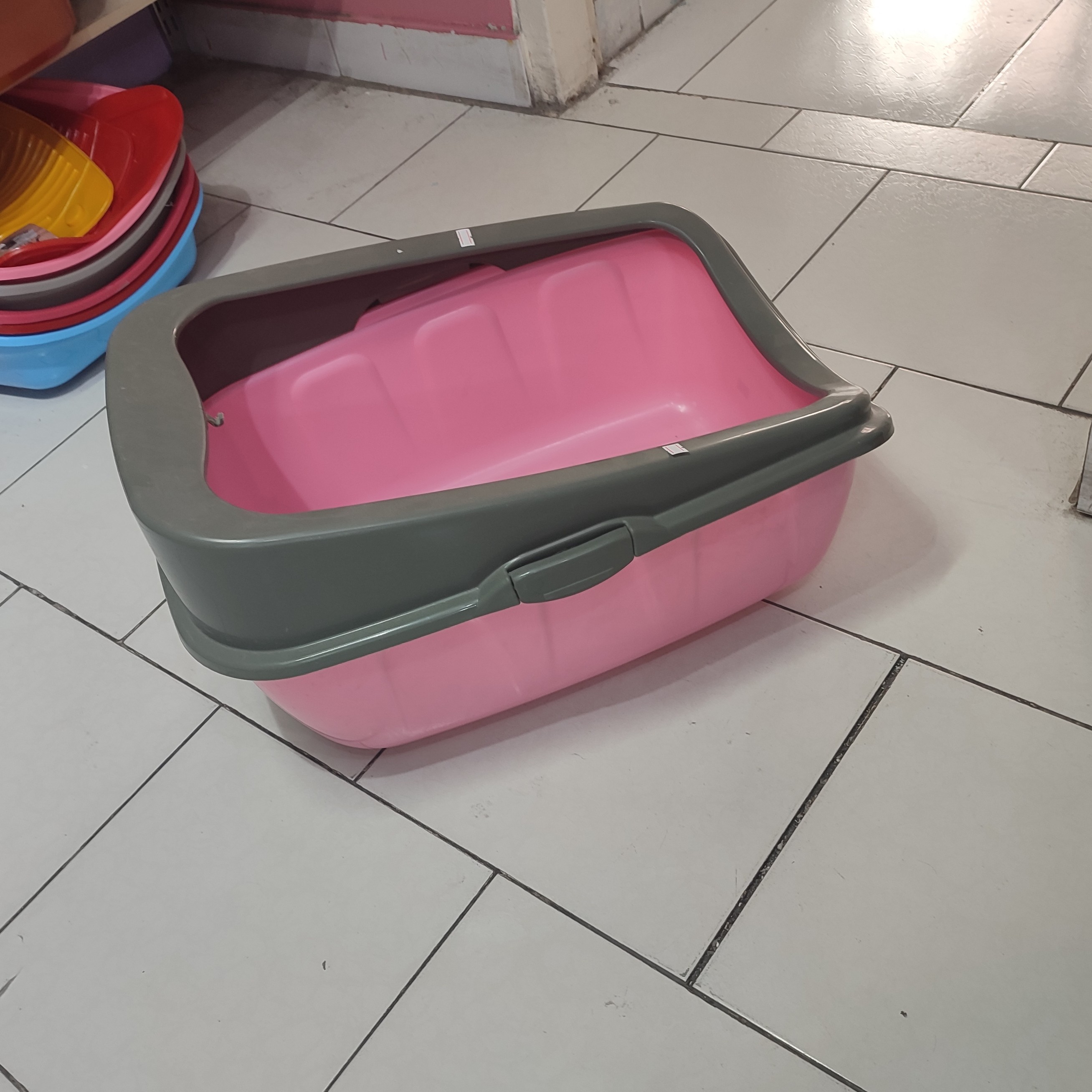 ظرف خاک گربه ارتفاع دار