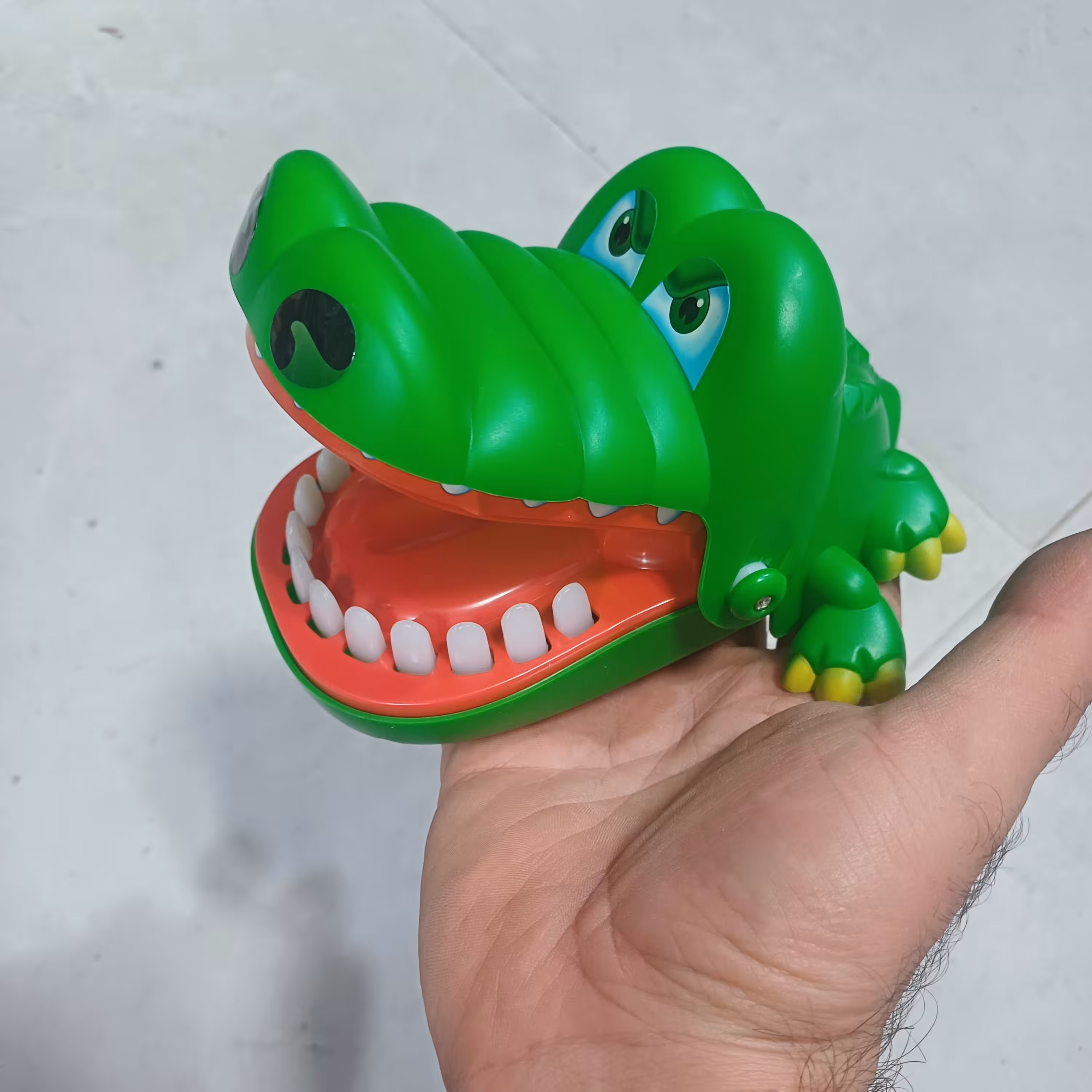 تمساح عصبانی یا کروکودیل دندانپزشک بازی سرگرمی اسباب بازی