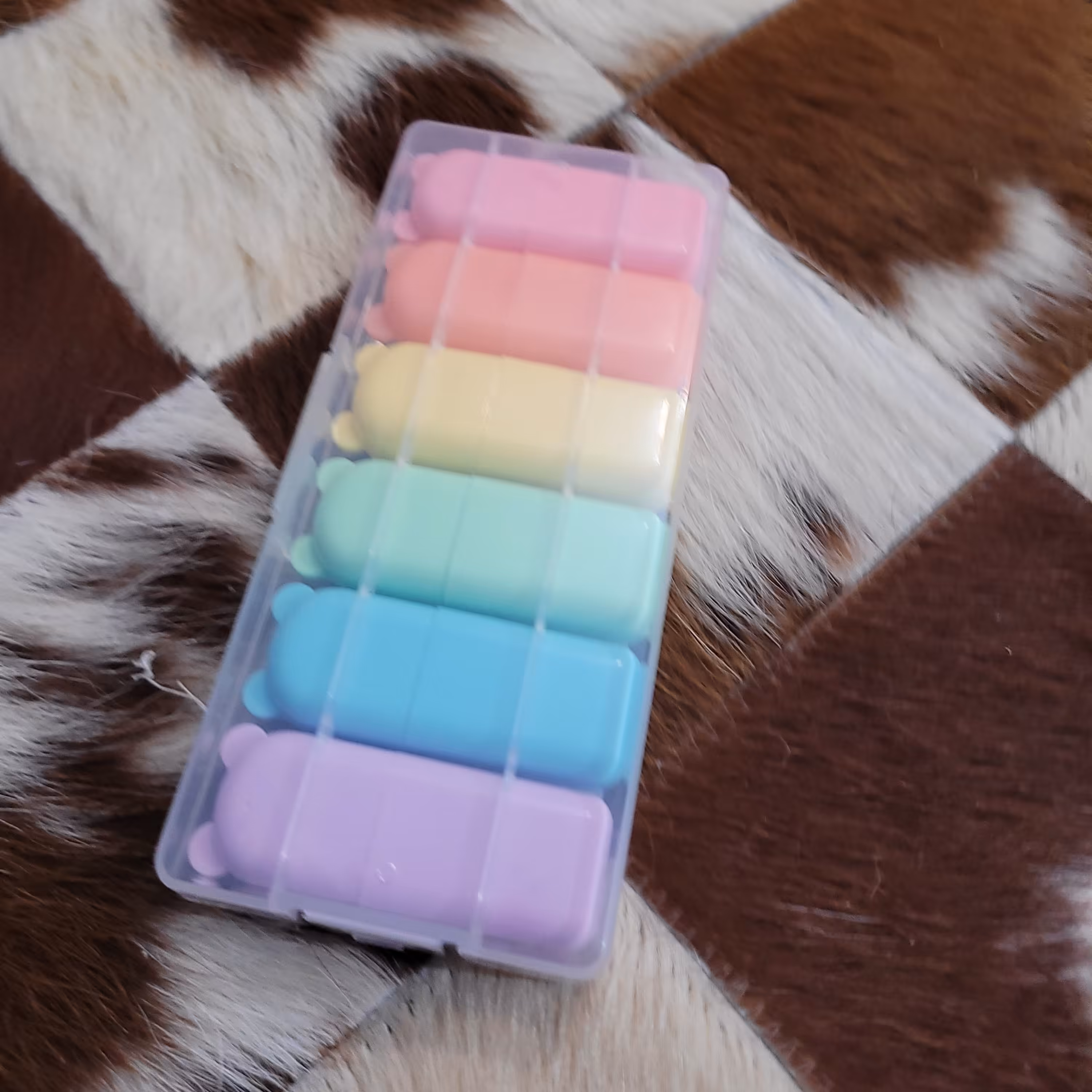 هایلایت فانتزی و عروسکی خرسی  در هر بسته 6 عدد است