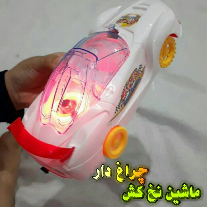 اسباب بازی ماشین نخ کش چراغ دار رنگ سفید