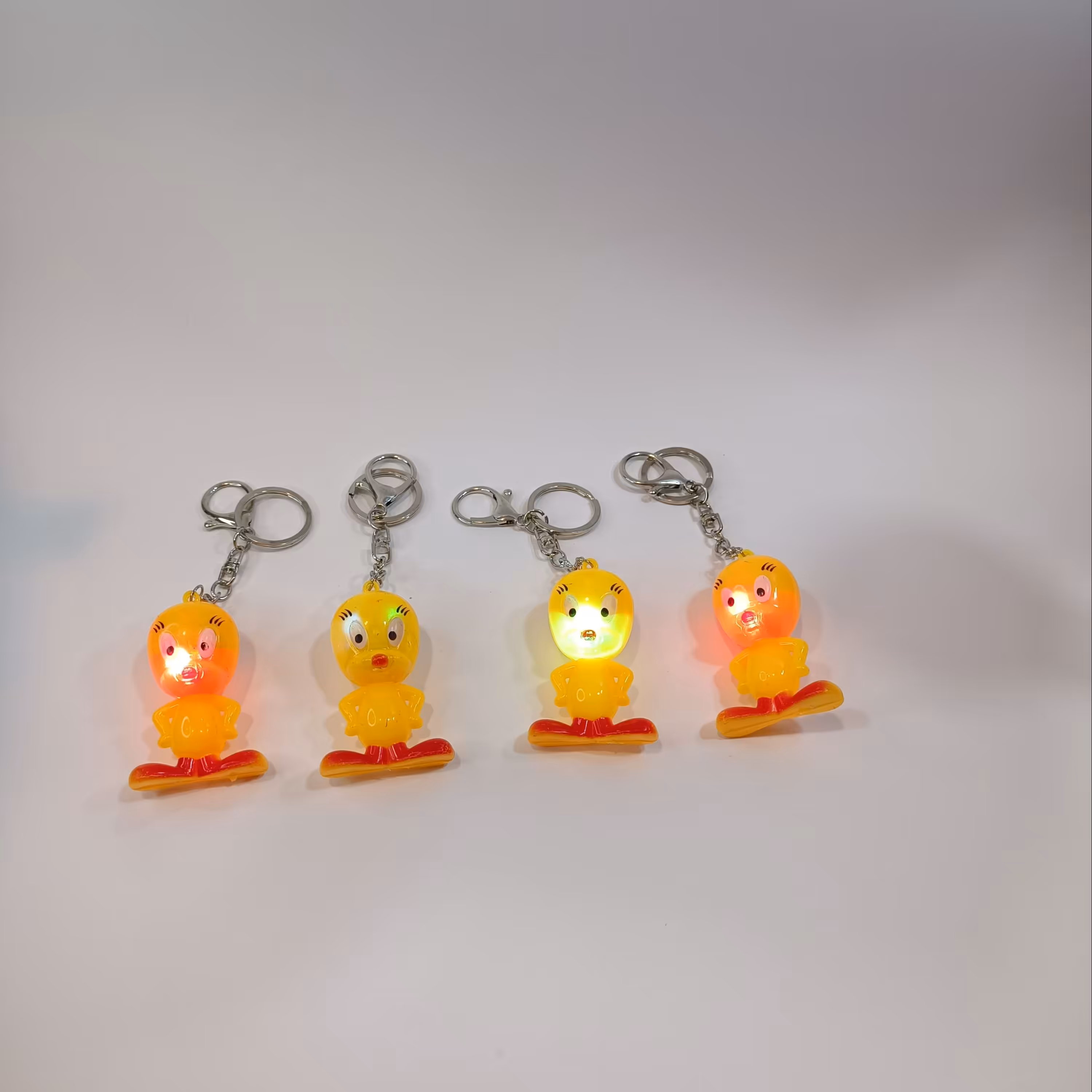 جاکلیدی مدل جوجه تویتی چراغ دار رقص نور دار جاسویچی