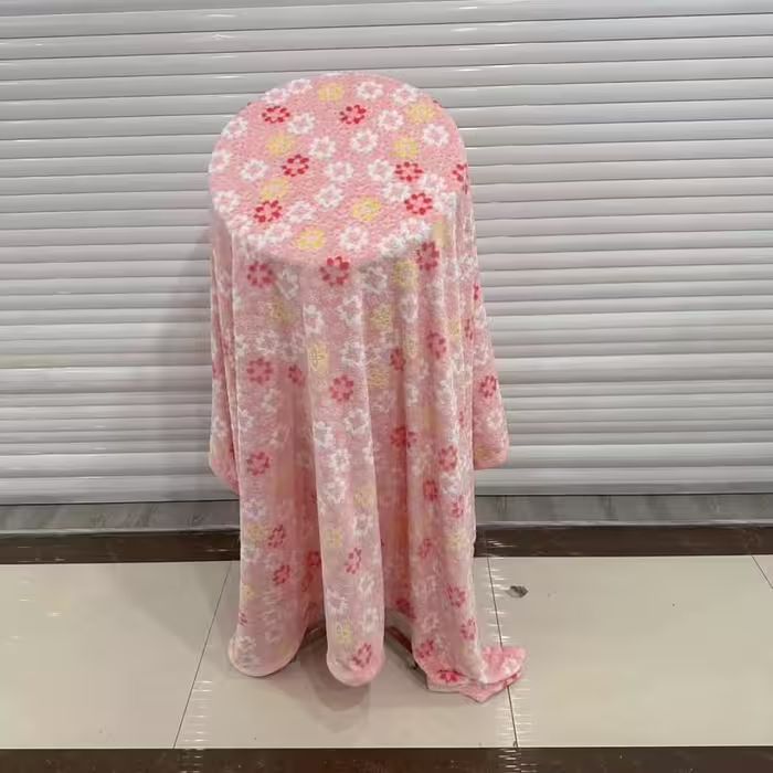 پتو ژله ای دونفره سه بعدی (دور گل برجسته) لبه دوزی وزن 1400 گرم در 6رنگ 